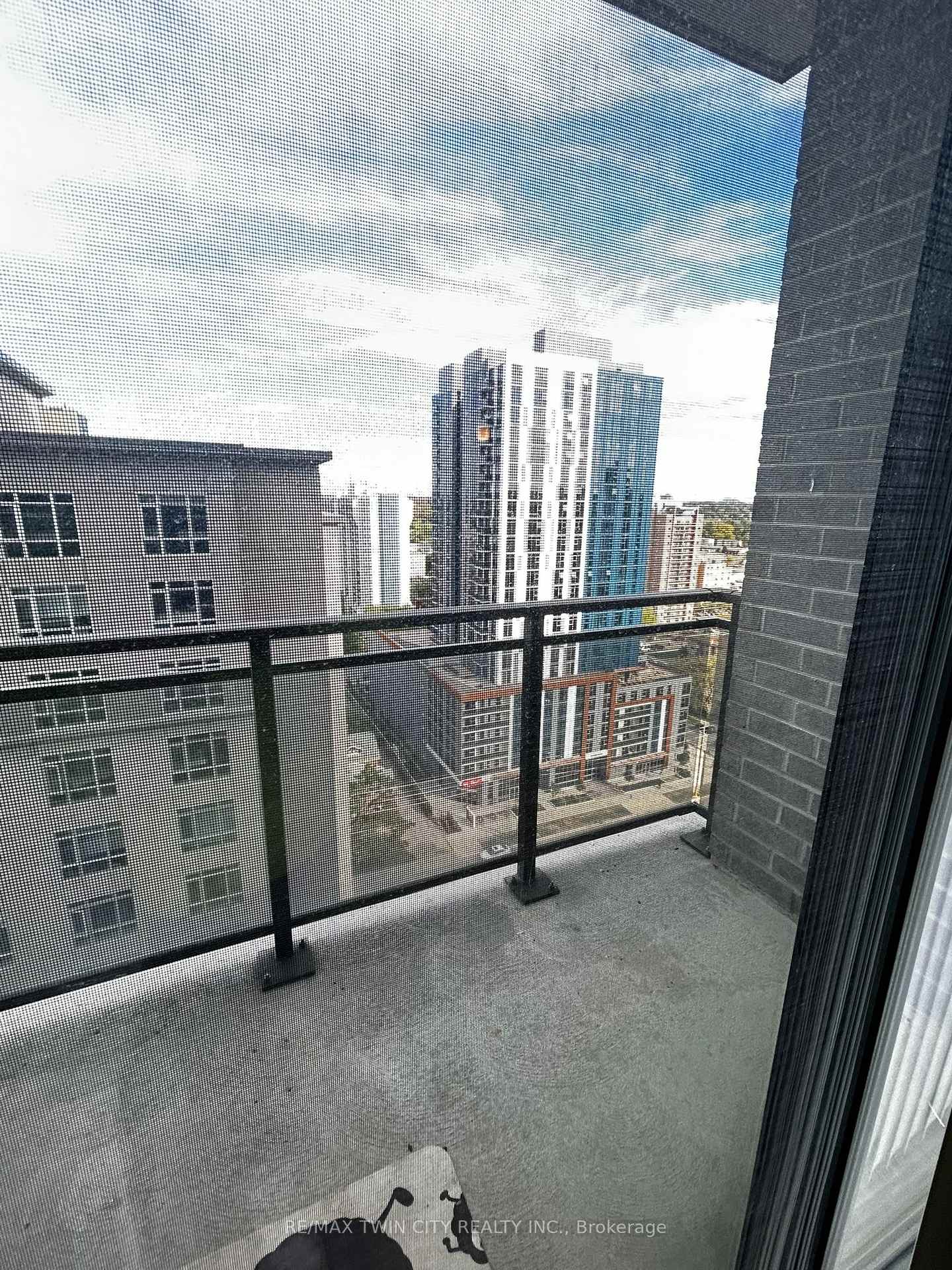 Photo 15 of Unit 1604, 318 Spruce Street, Waterloo — HOMEH