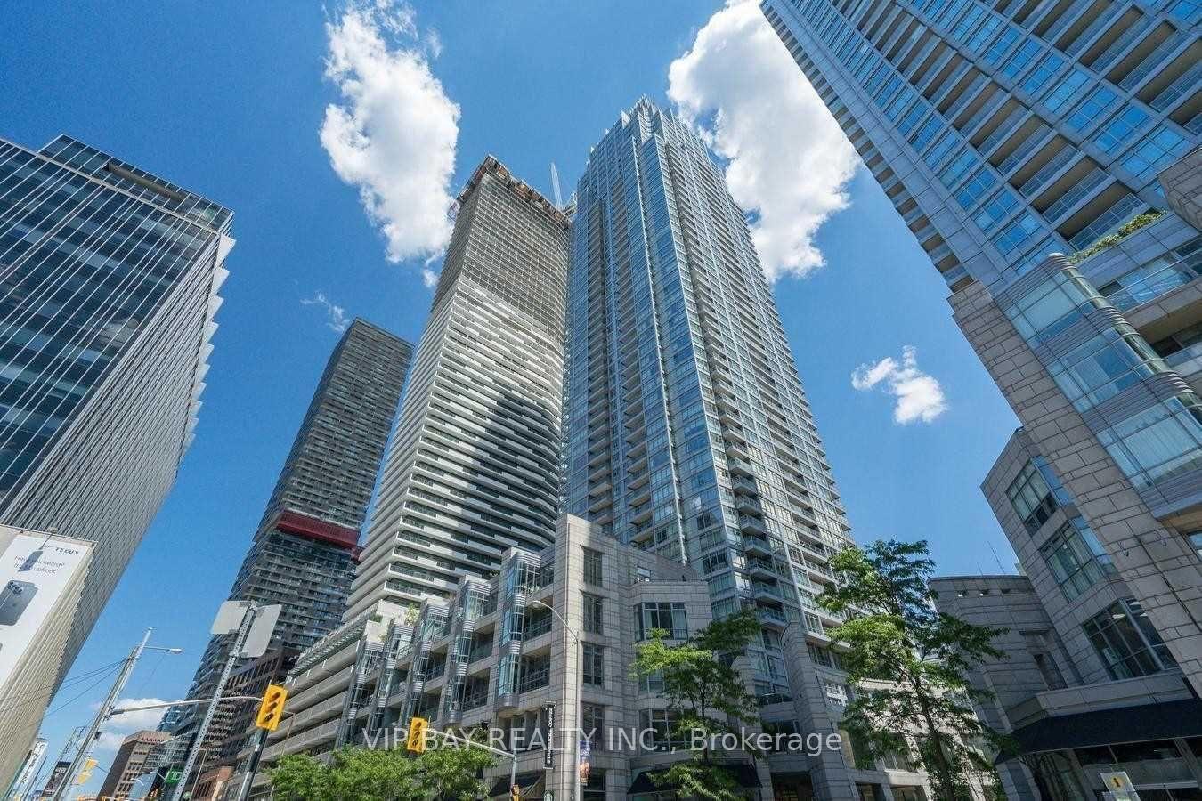 Front of Unit 3901, 2191 Yonge Street