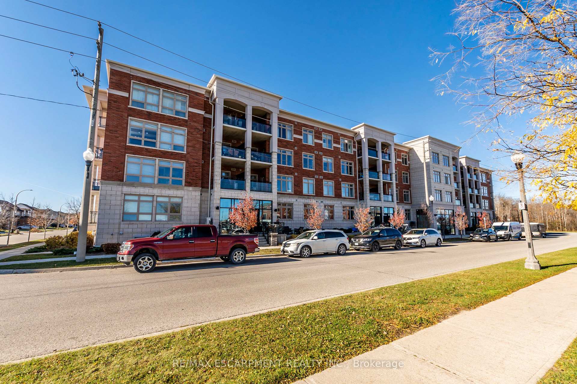 Photo 2 of Unit 305, 195 Commonwealth Street, Kitchener — HOMEH