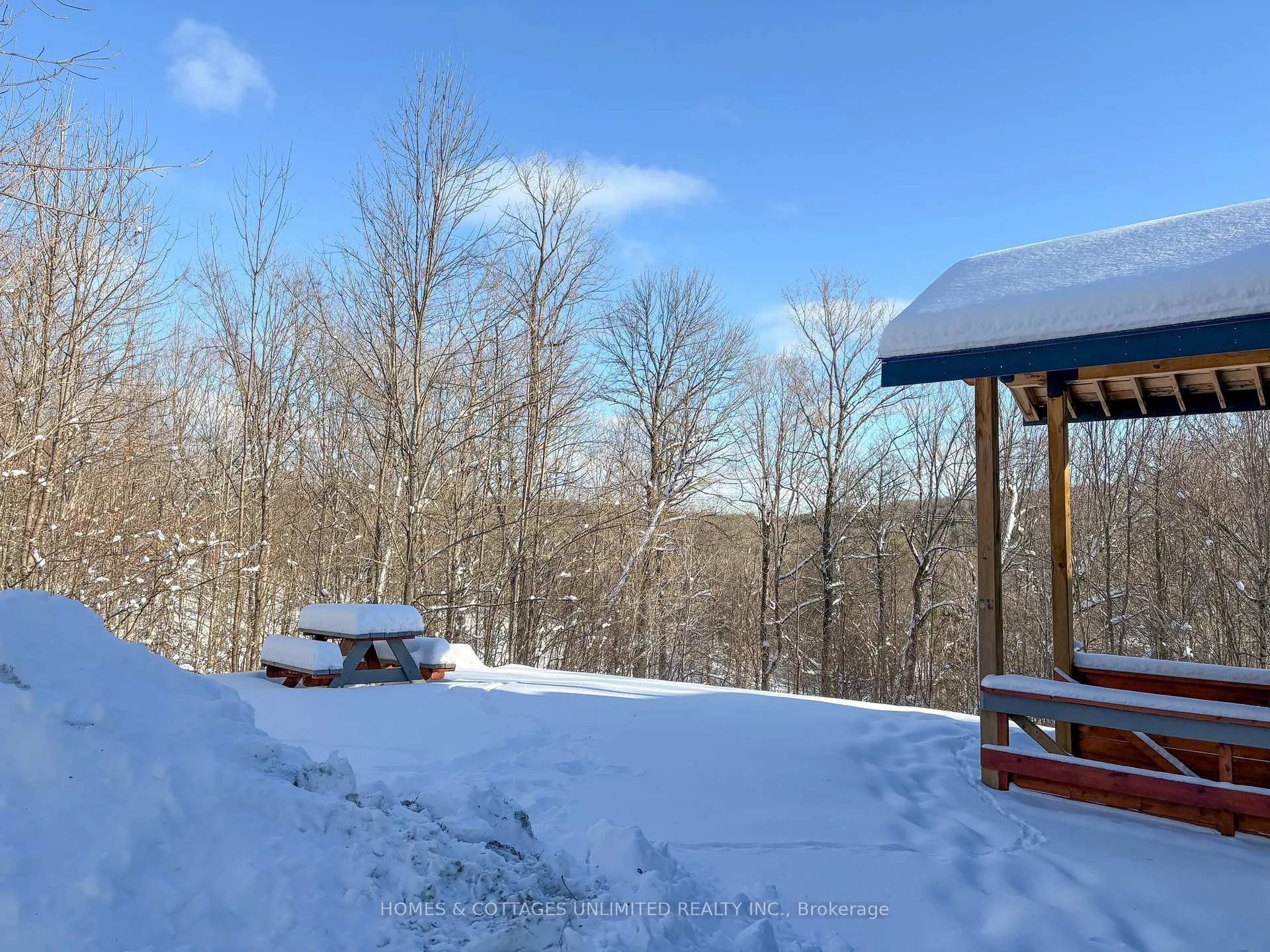 Photo 9 of 1037A Palmerston Crescent, Frontenac, Frontenac North — HOMEH