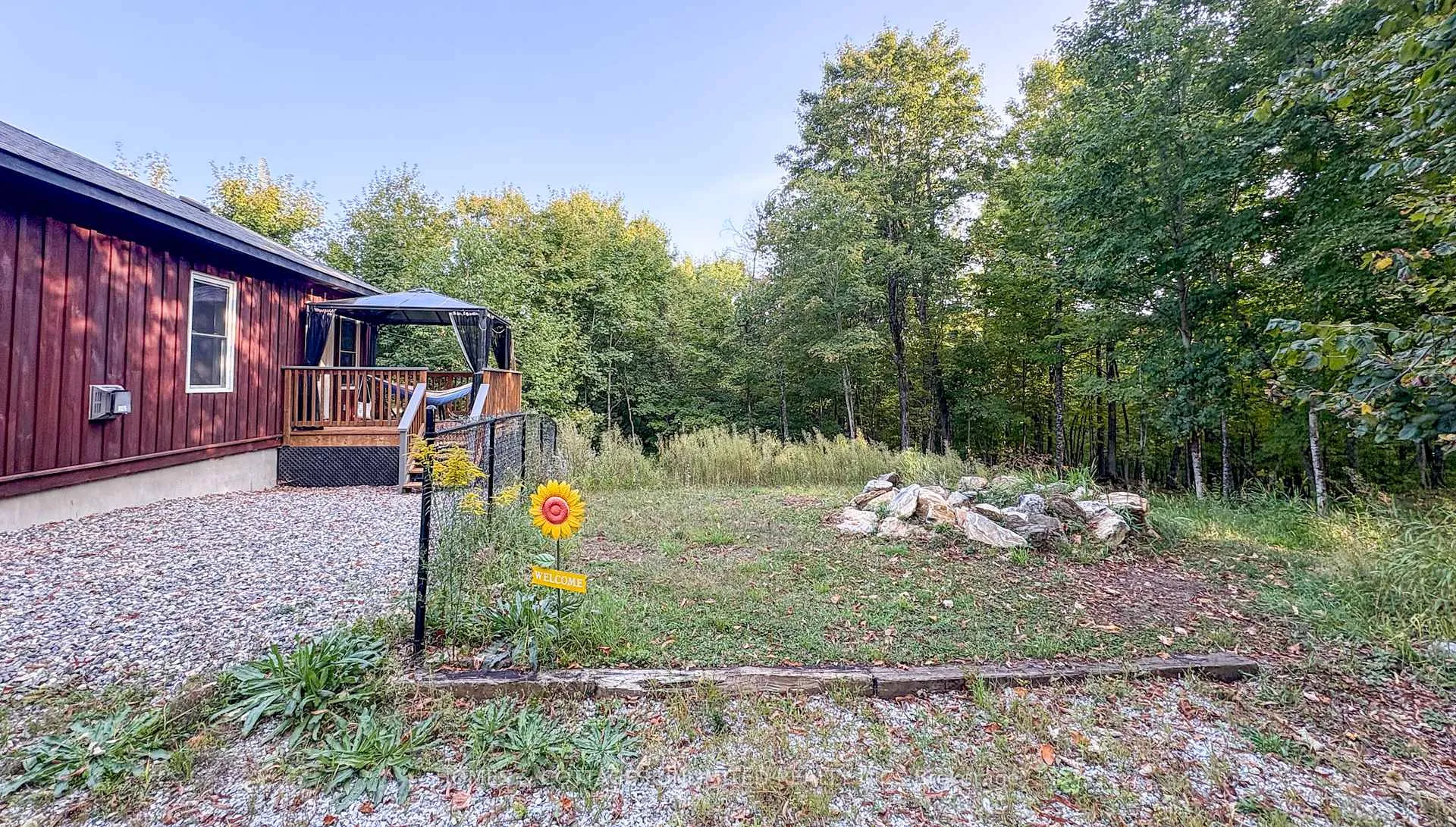 Photo 18 of 1037A Palmerston Crescent, Frontenac, Frontenac North — HOMEH
