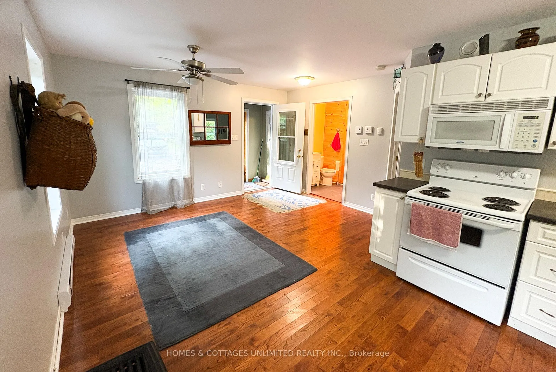 Photo 24 of 1037A Palmerston Crescent, Frontenac, Frontenac North — HOMEH