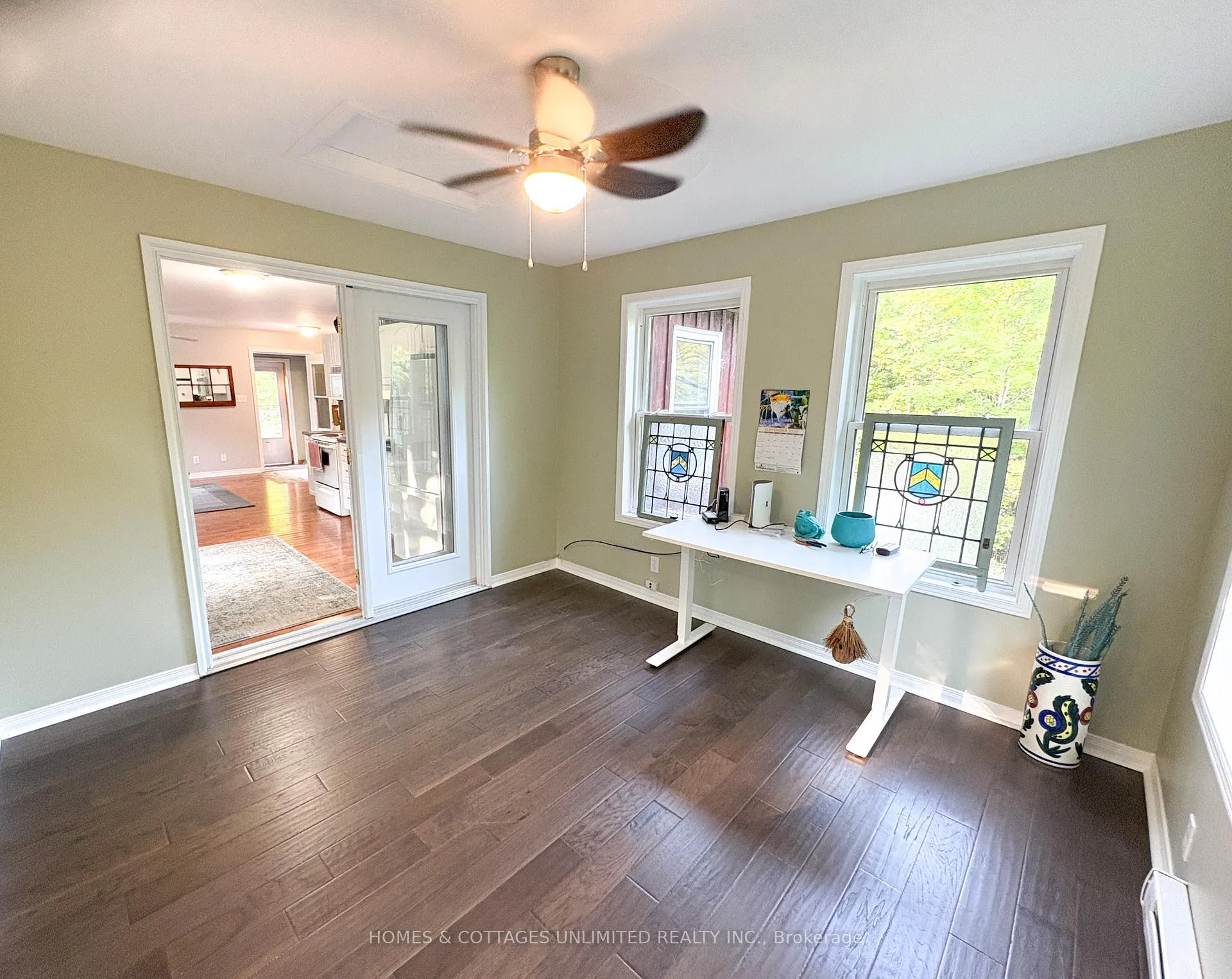 Photo 28 of 1037A Palmerston Crescent, Frontenac, Frontenac North — HOMEH