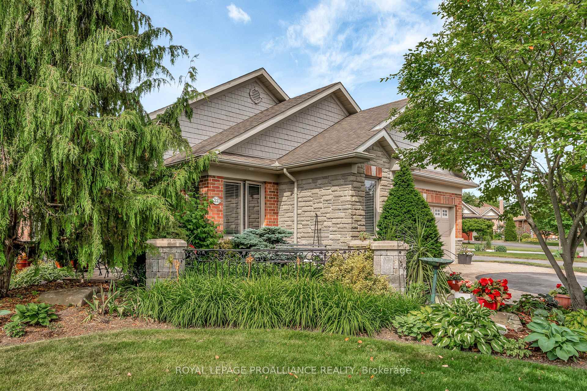 Front of 22 Trillium Court