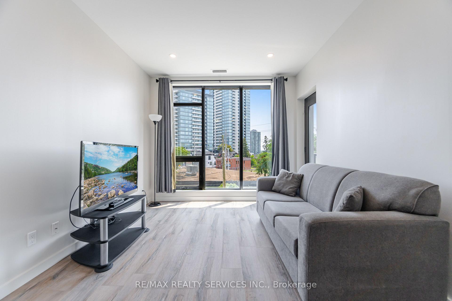 Photo 14 of Unit 311, 690 King Street W, Kitchener — HOMEH
