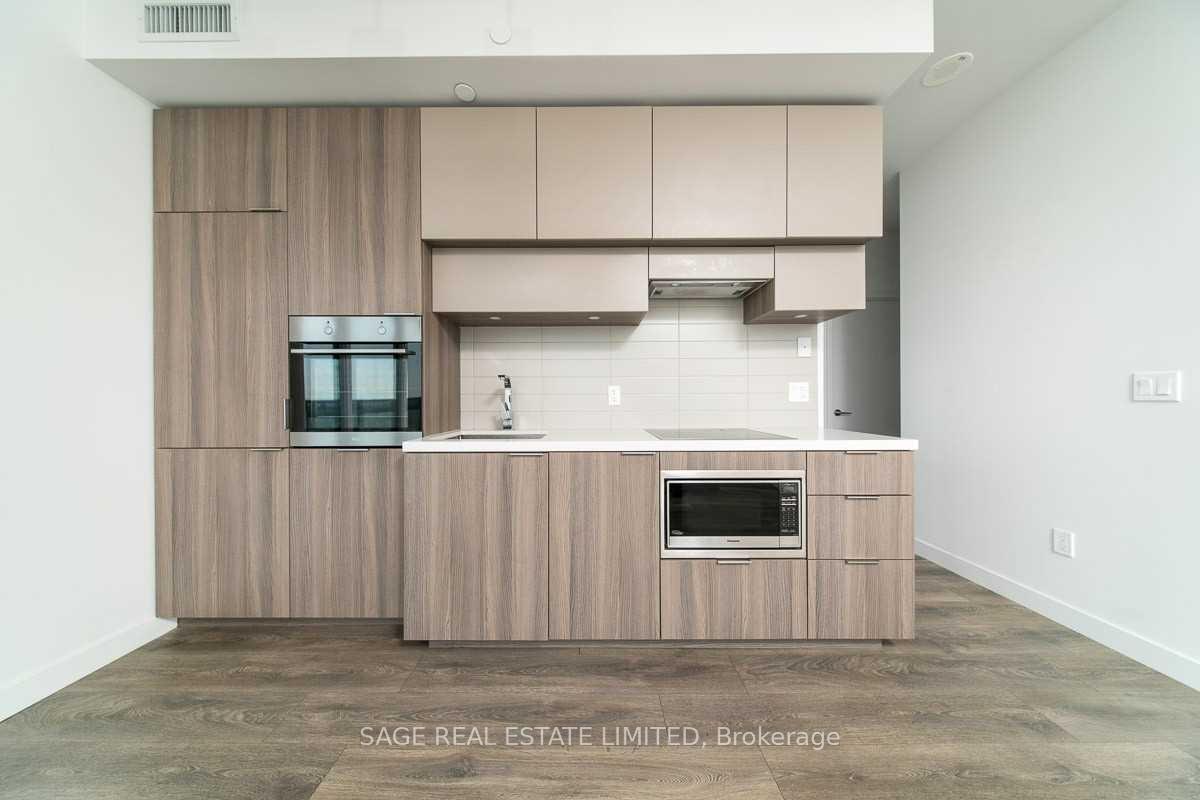 Photo 4 of Unit 5302, 8 Eglinton Avenue E, Toronto, Yonge-Eglinton — HOMEH