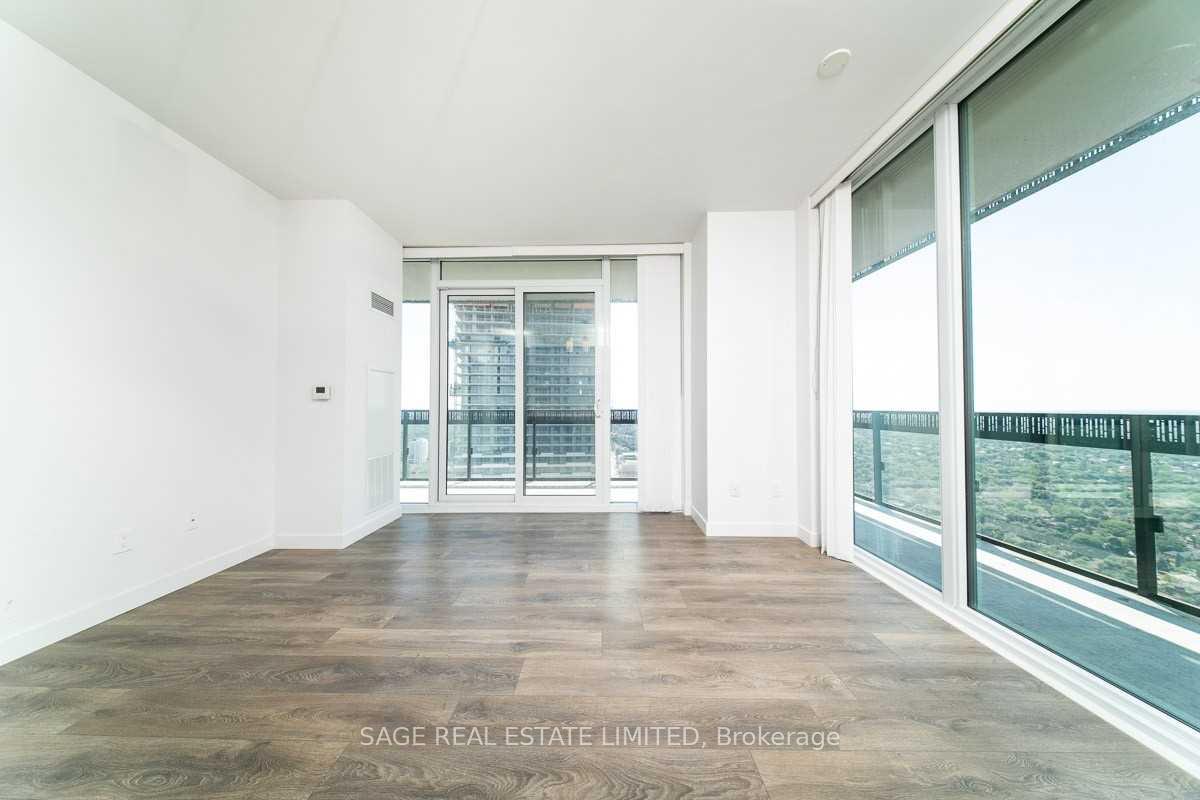 Photo 6 of Unit 5302, 8 Eglinton Avenue E, Toronto, Yonge-Eglinton — HOMEH