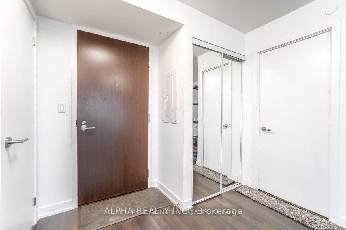 Photo 5 of Unit 508, 120 Varna Drive, Toronto, Englemount-Lawrence — HOMEH
