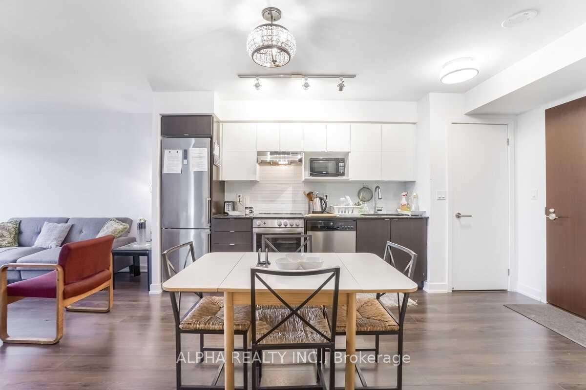 Photo 6 of Unit 508, 120 Varna Drive, Toronto, Englemount-Lawrence — HOMEH