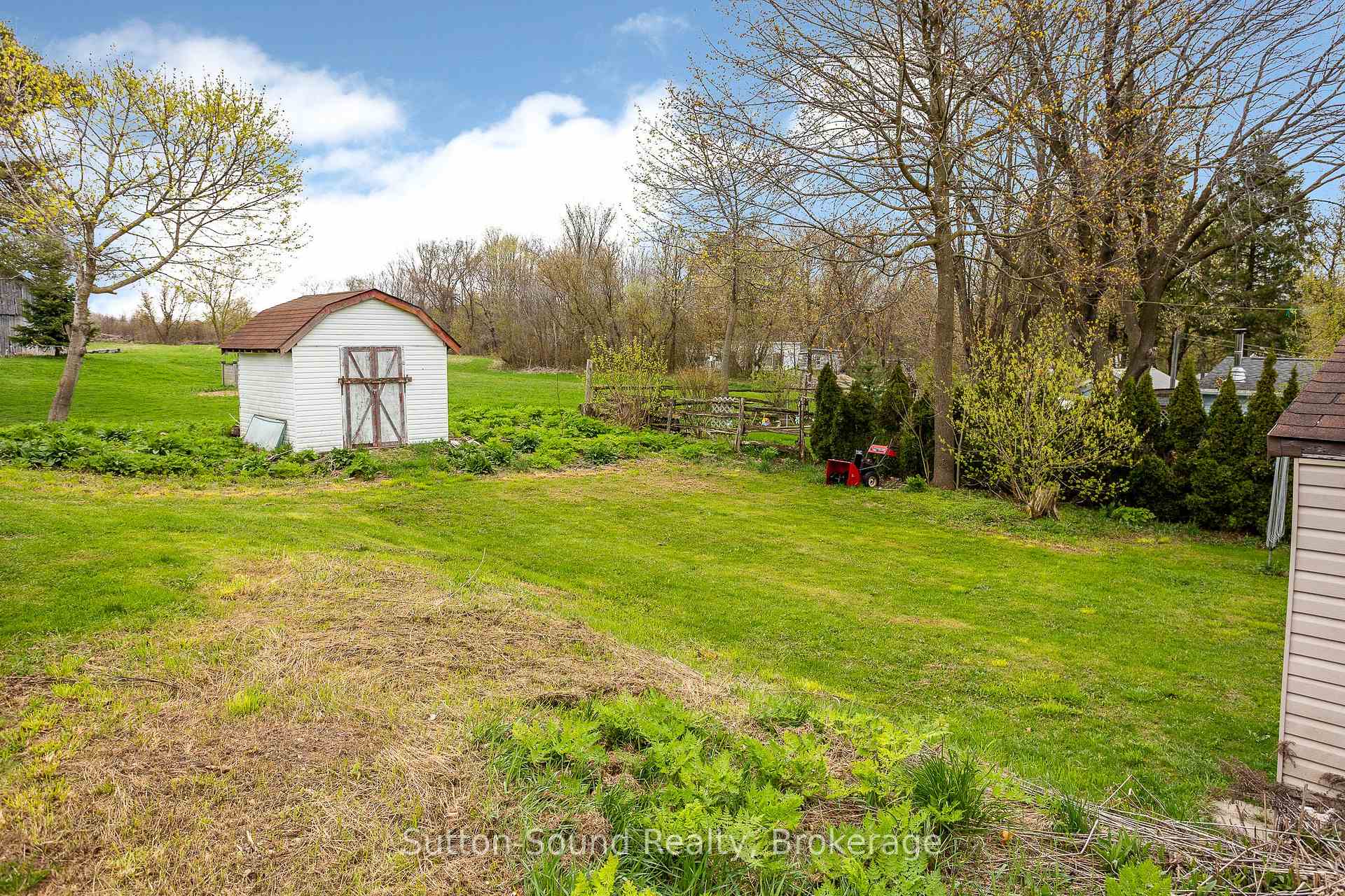 Photo 21 of 776225 Highway 10, Chatsworth — HOMEH