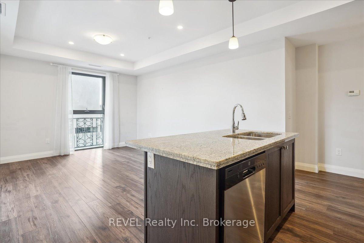 Photo 16 of Unit 522, 118 King Street E, Hamilton, Beasley — HOMEH