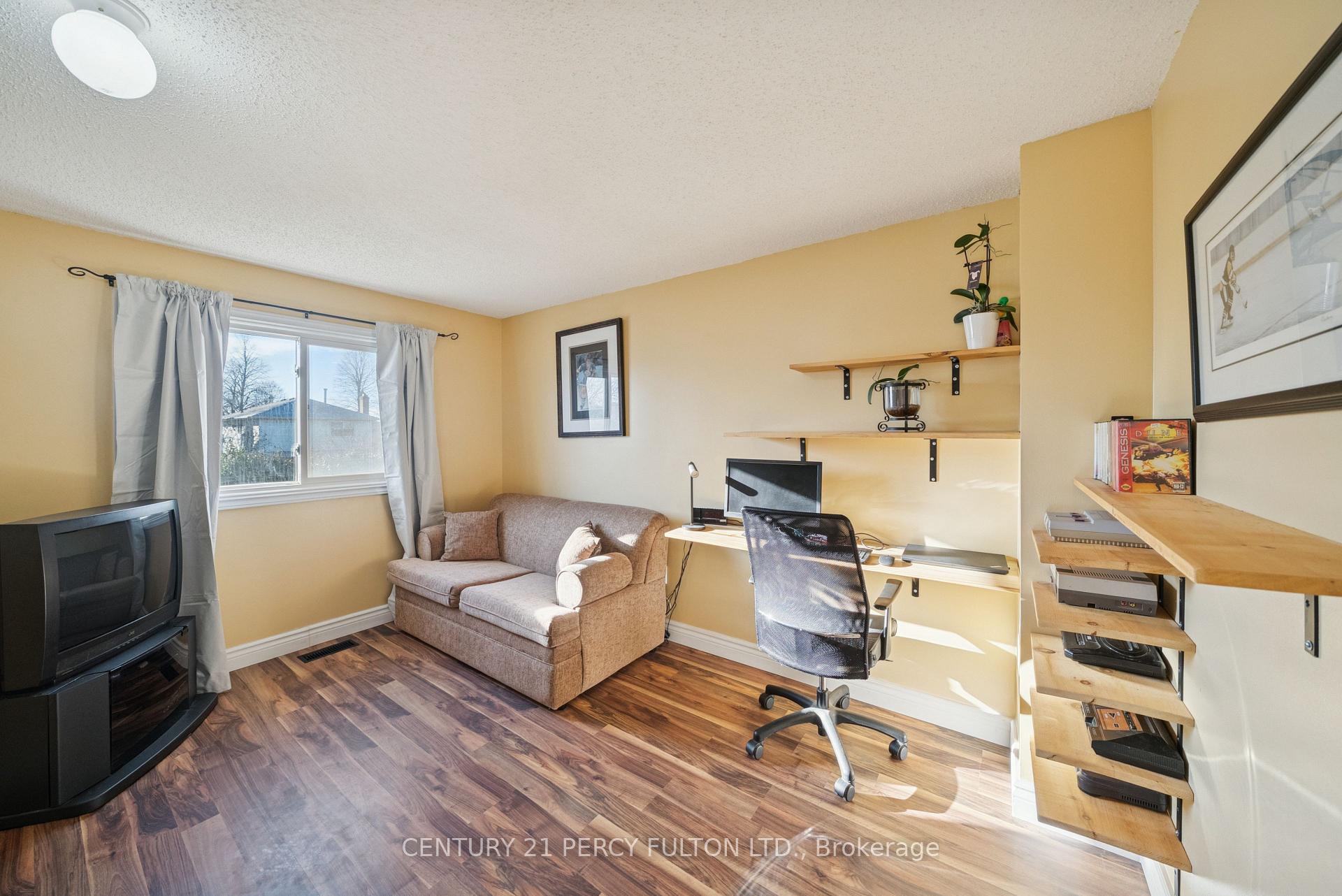 Photo 19 of 27 Arran Court, Clarington, Courtice — HOMEH