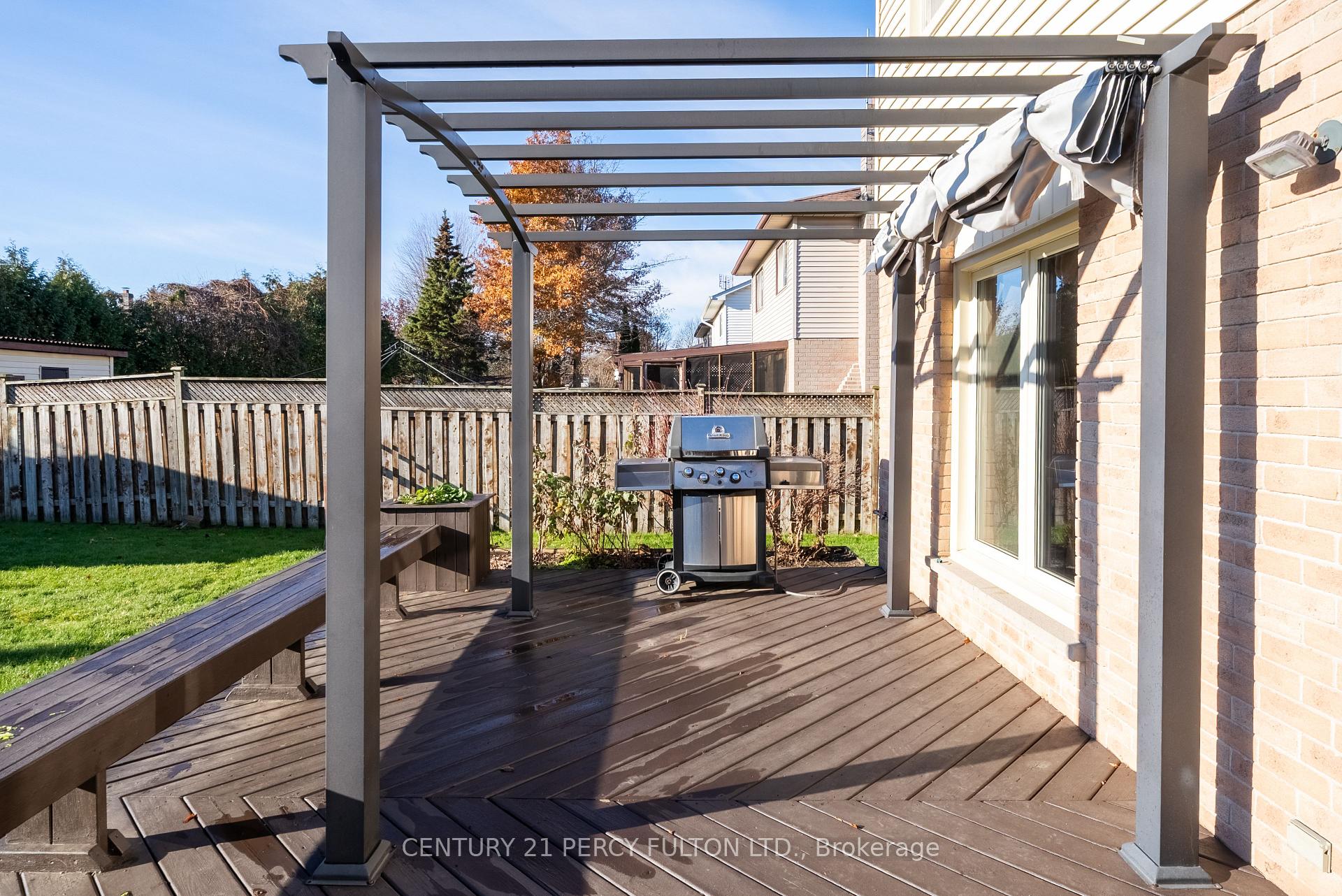 Photo 22 of 27 Arran Court, Clarington, Courtice — HOMEH