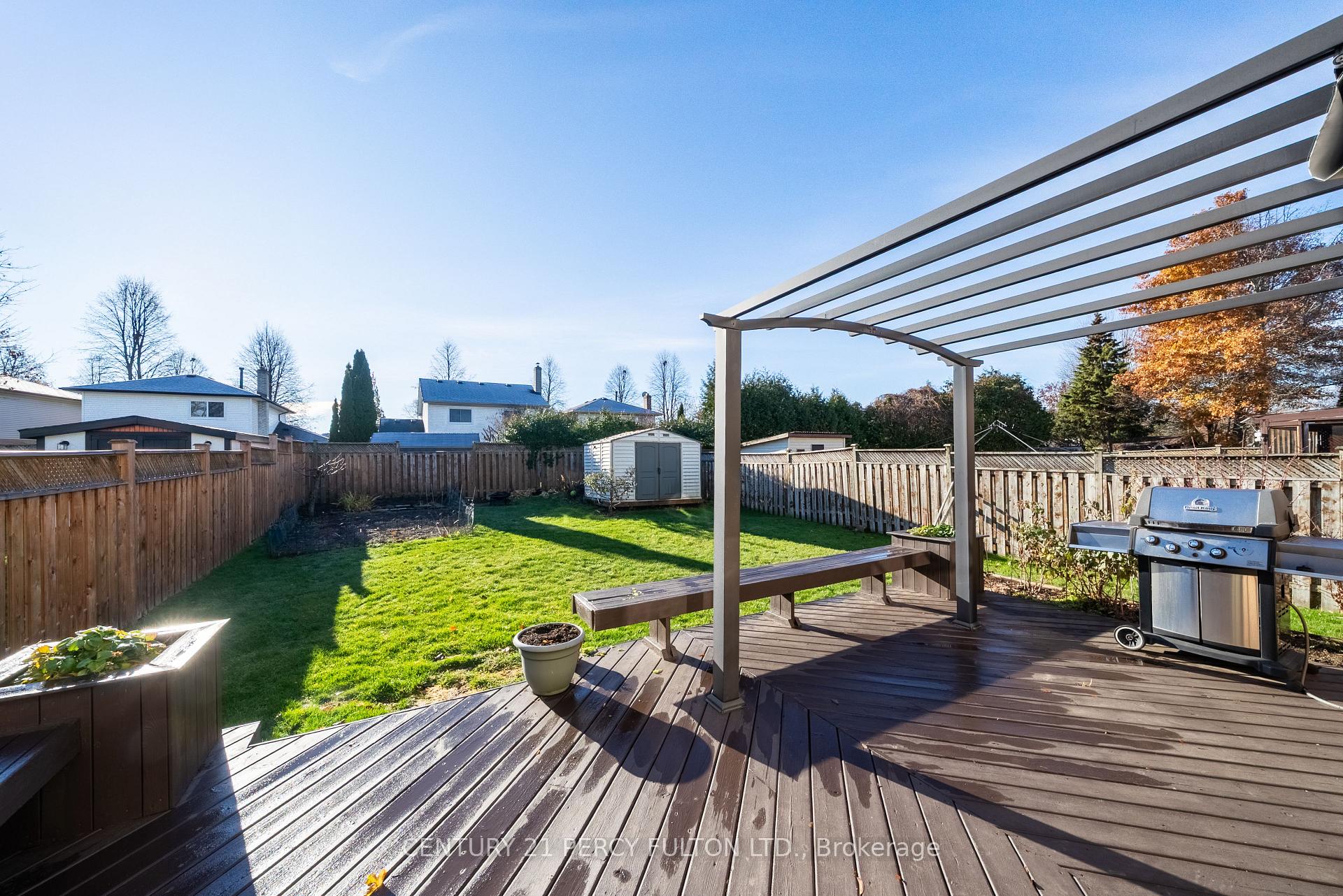 Photo 25 of 27 Arran Court, Clarington, Courtice — HOMEH