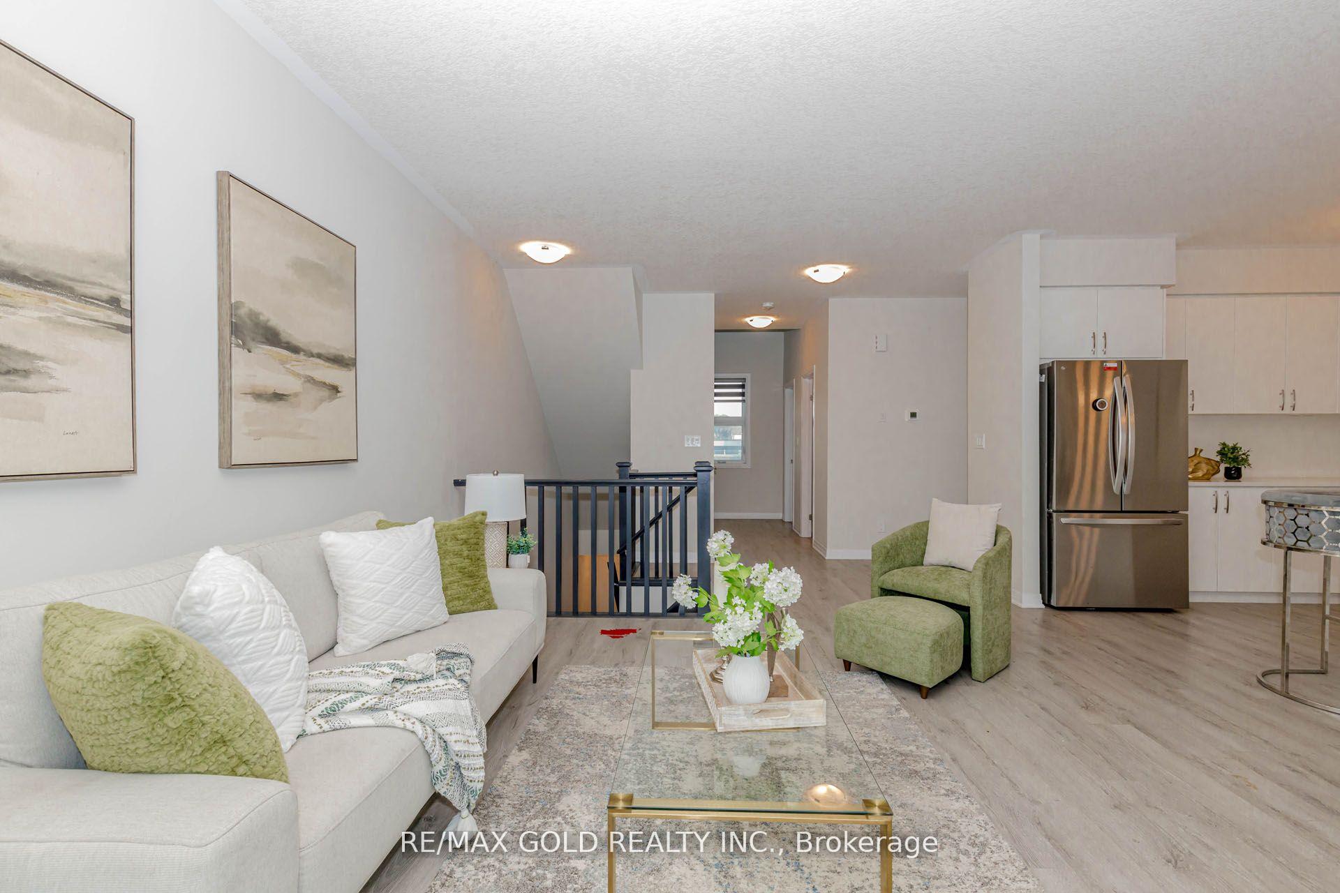 Photo 9 of Unit 3, 124 Seabrook Drive, Kitchener, Huron Park — HOMEH