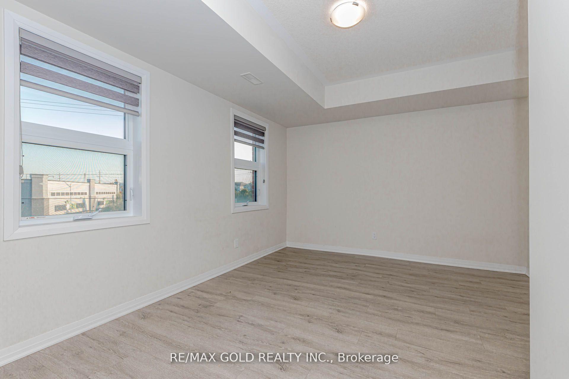 Photo 19 of Unit 3, 124 Seabrook Drive, Kitchener, Huron Park — HOMEH