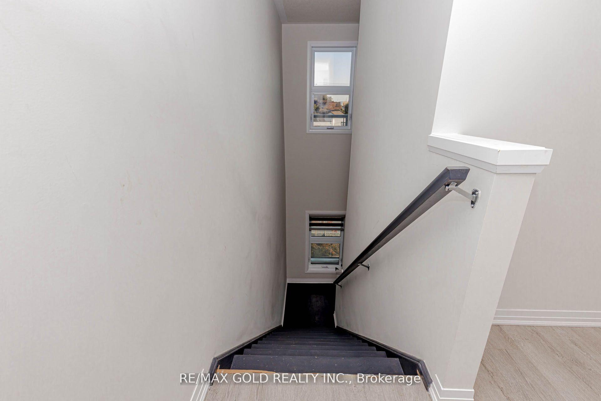 Photo 26 of Unit 3, 124 Seabrook Drive, Kitchener, Huron Park — HOMEH