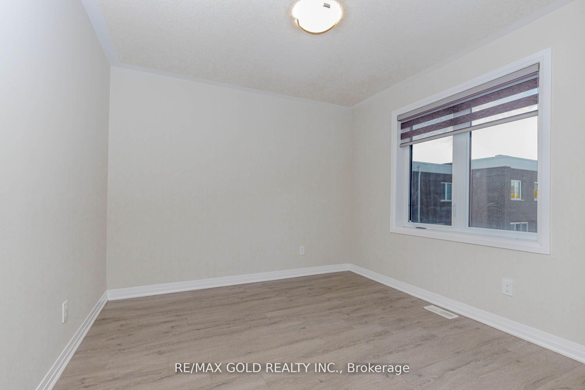 Photo 36 of Unit 3, 124 Seabrook Drive, Kitchener, Huron Park — HOMEH