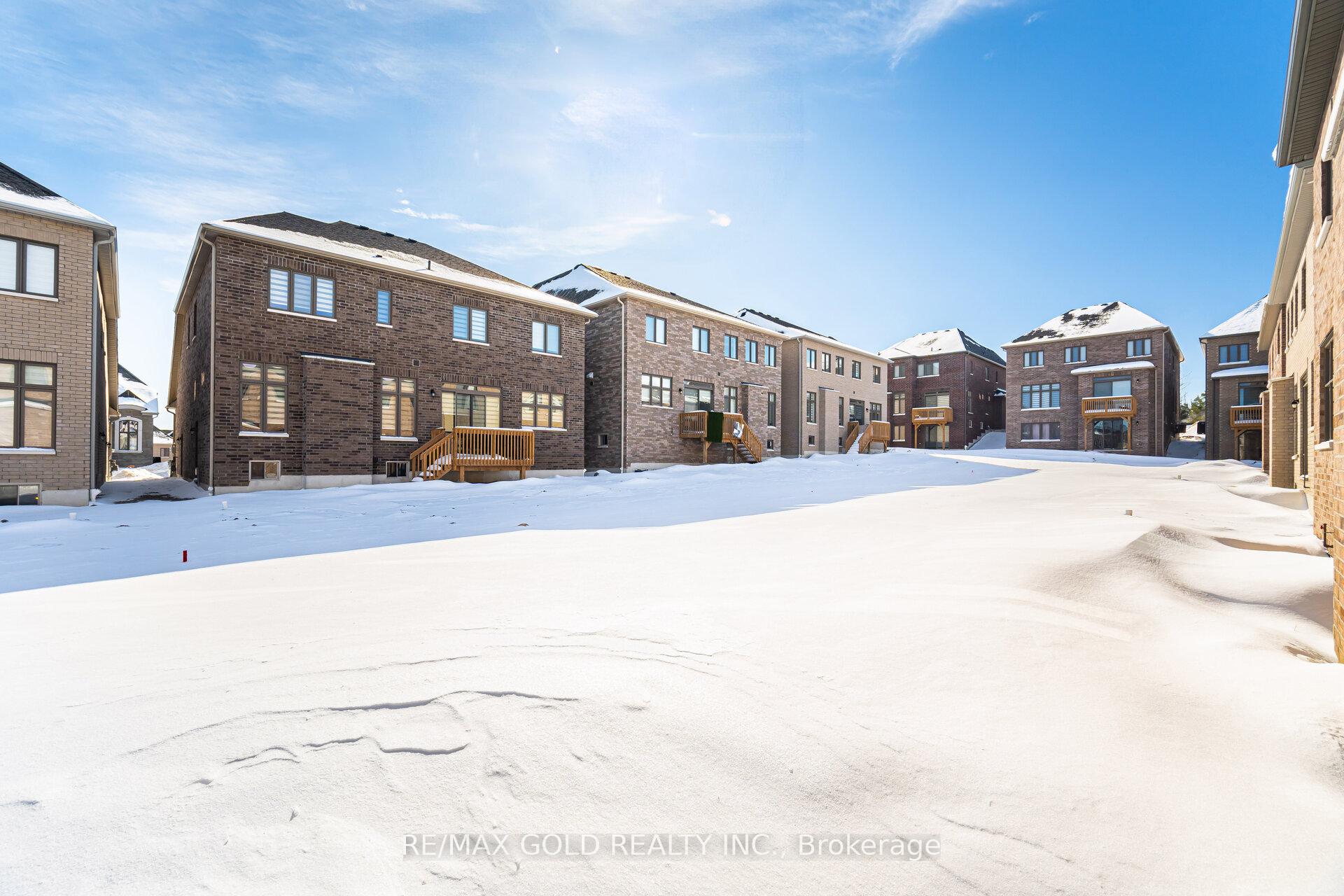 Photo 45 of 82 Raspberry Ridge Avenue, Caledon, Caledon East — HOMEH