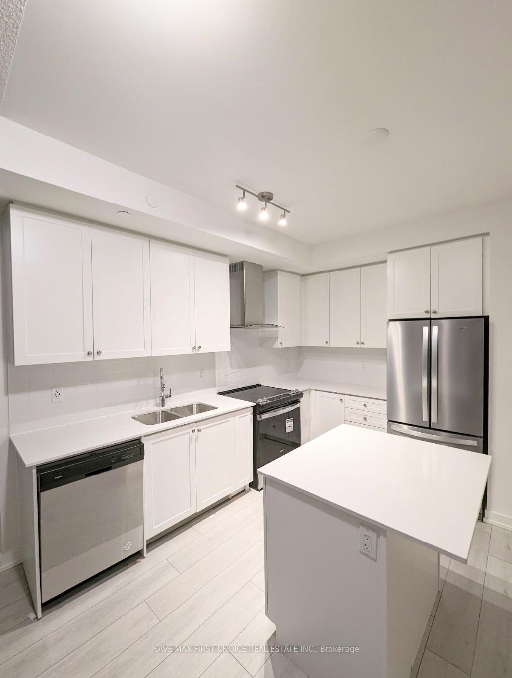 Photo 3 of Unit 608, 55 Duke Street West, Kitchener, City Commercial Core — HOMEH