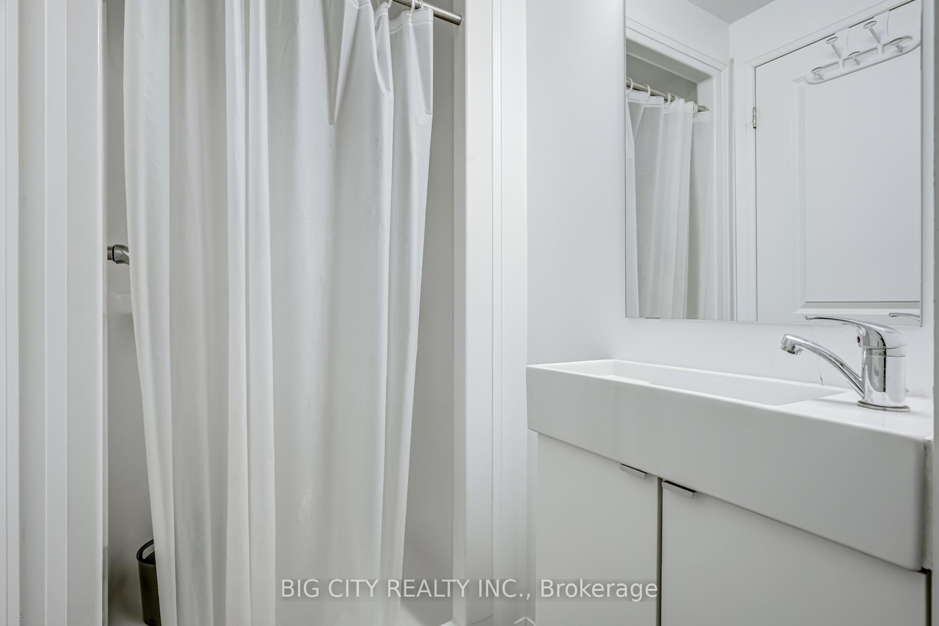 Photo 15 of Unit 515, 1900 Simcoe Street, Oshawa, Samac — HOMEH