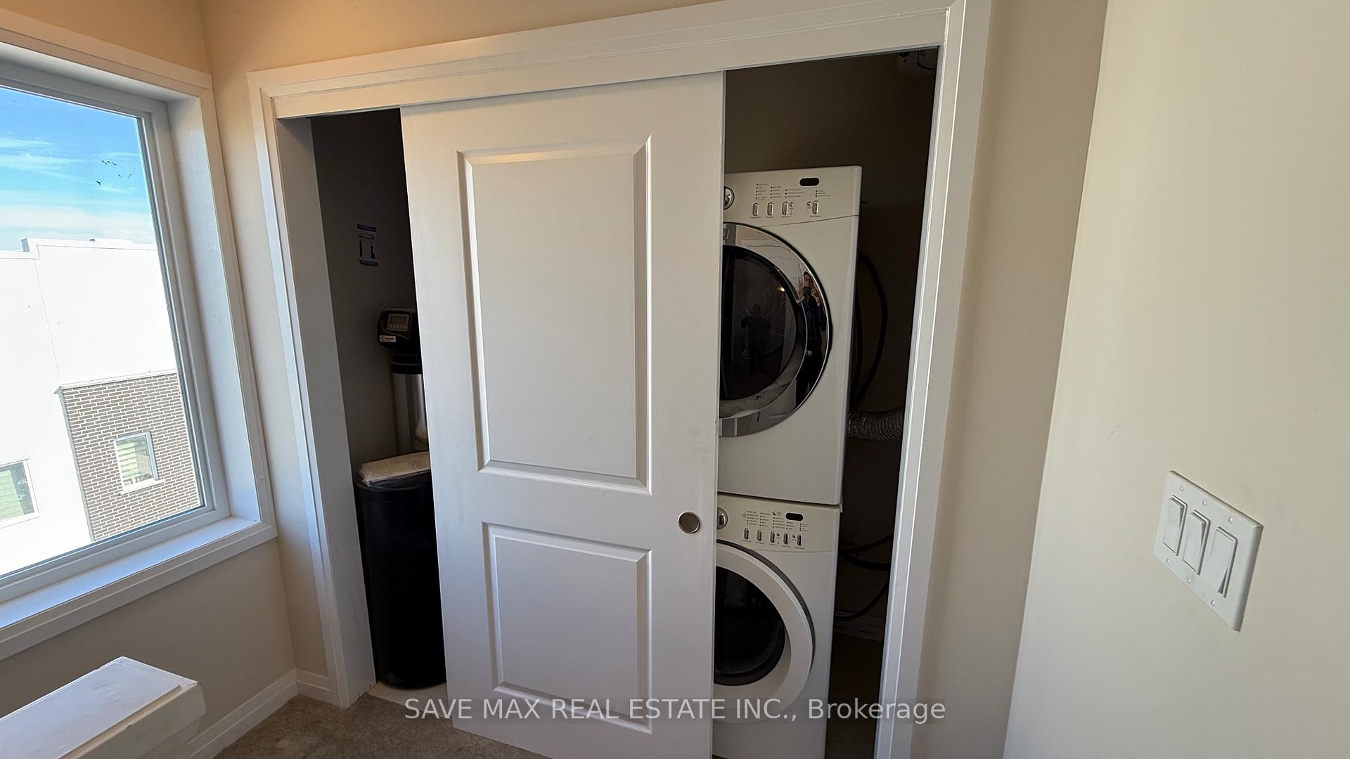 Photo 9 of 61 Progress Crescent, Kitchener — HOMEH