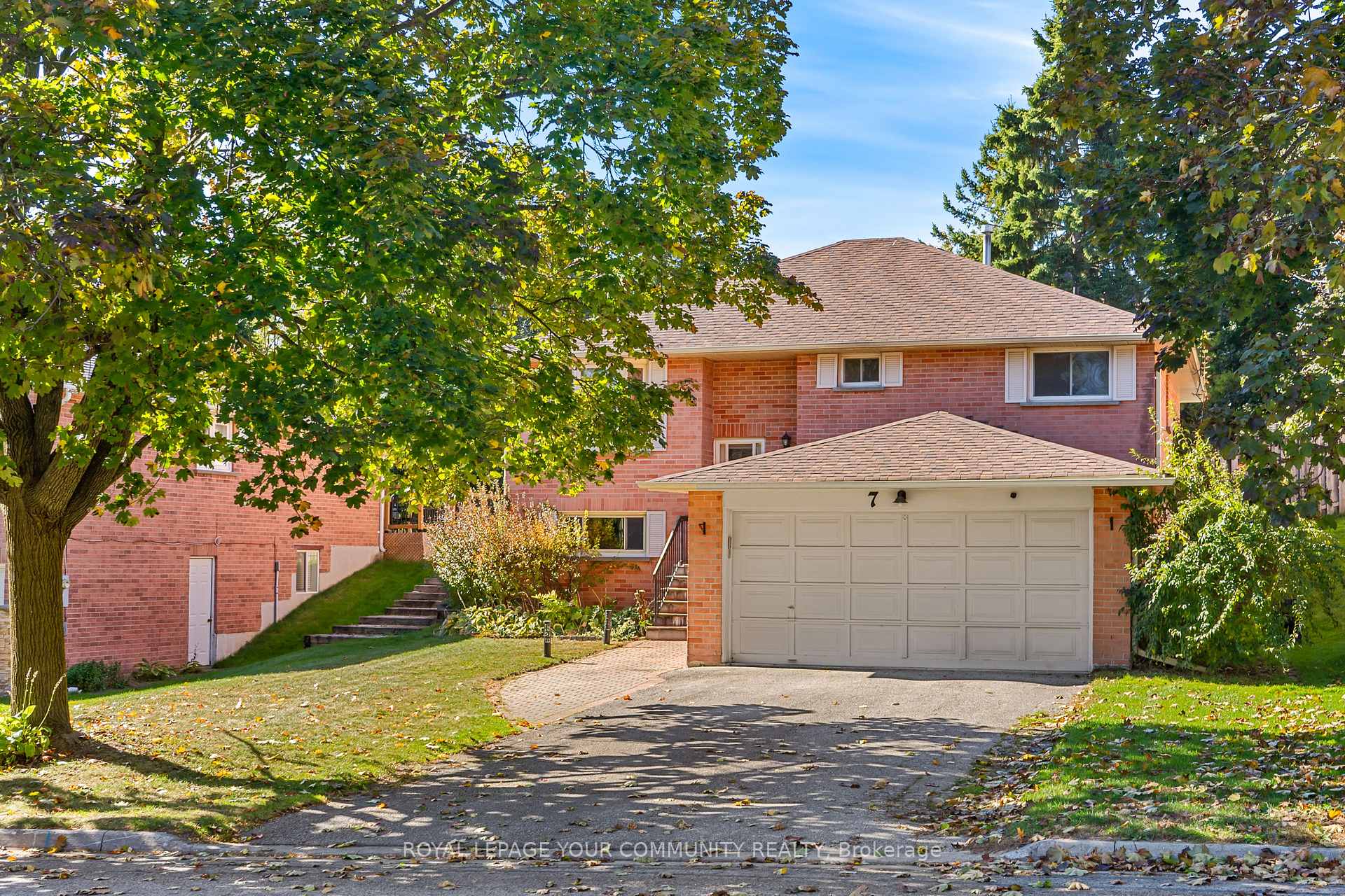 Photo 3 of 7 Copland Trail, Aurora, Aurora Heights — HOMEH