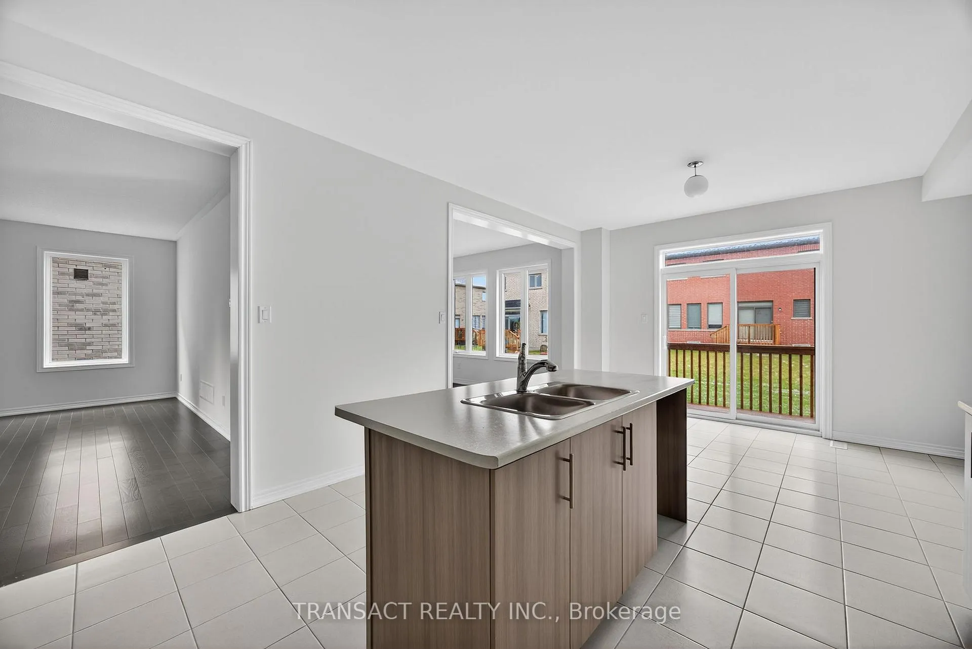 Photo 17 of 15 Baycroft Boulevard, Essa, Angus — HOMEH