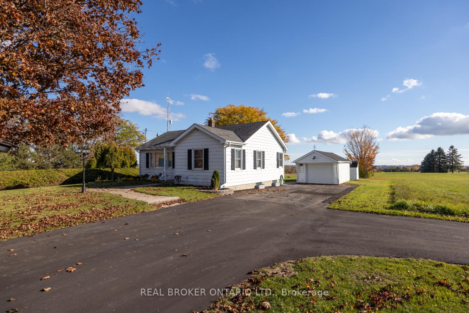 Photo 2 of 2361 Concession Rd 8, Clarington, Rural Clarington — HOMEH