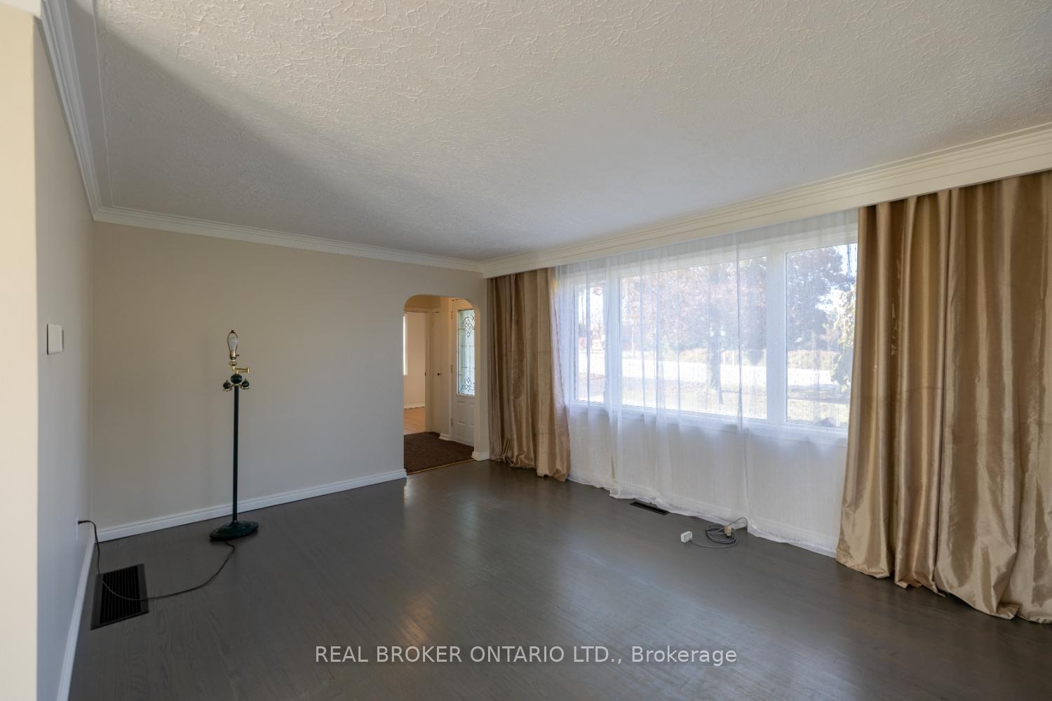 Photo 3 of 2361 Concession Rd 8, Clarington, Rural Clarington — HOMEH