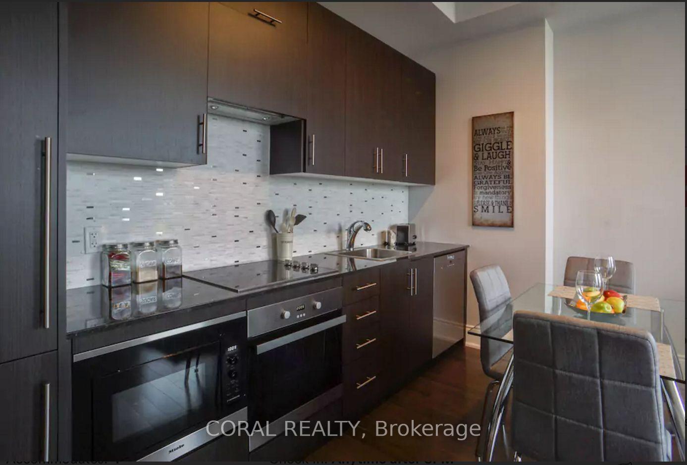 Photo 7 of Unit 814, 23 Glebe Road W, Toronto, Yonge-Eglinton — HOMEH