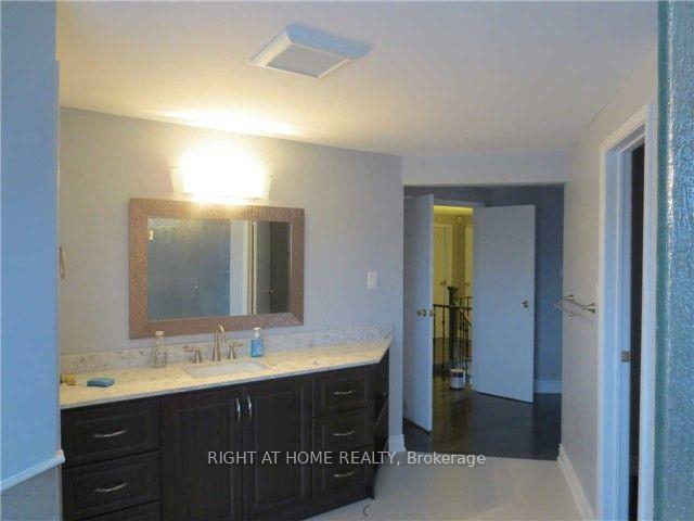 Photo 11 of 25 Carrick Avenue, Ajax, Central West — HOMEH