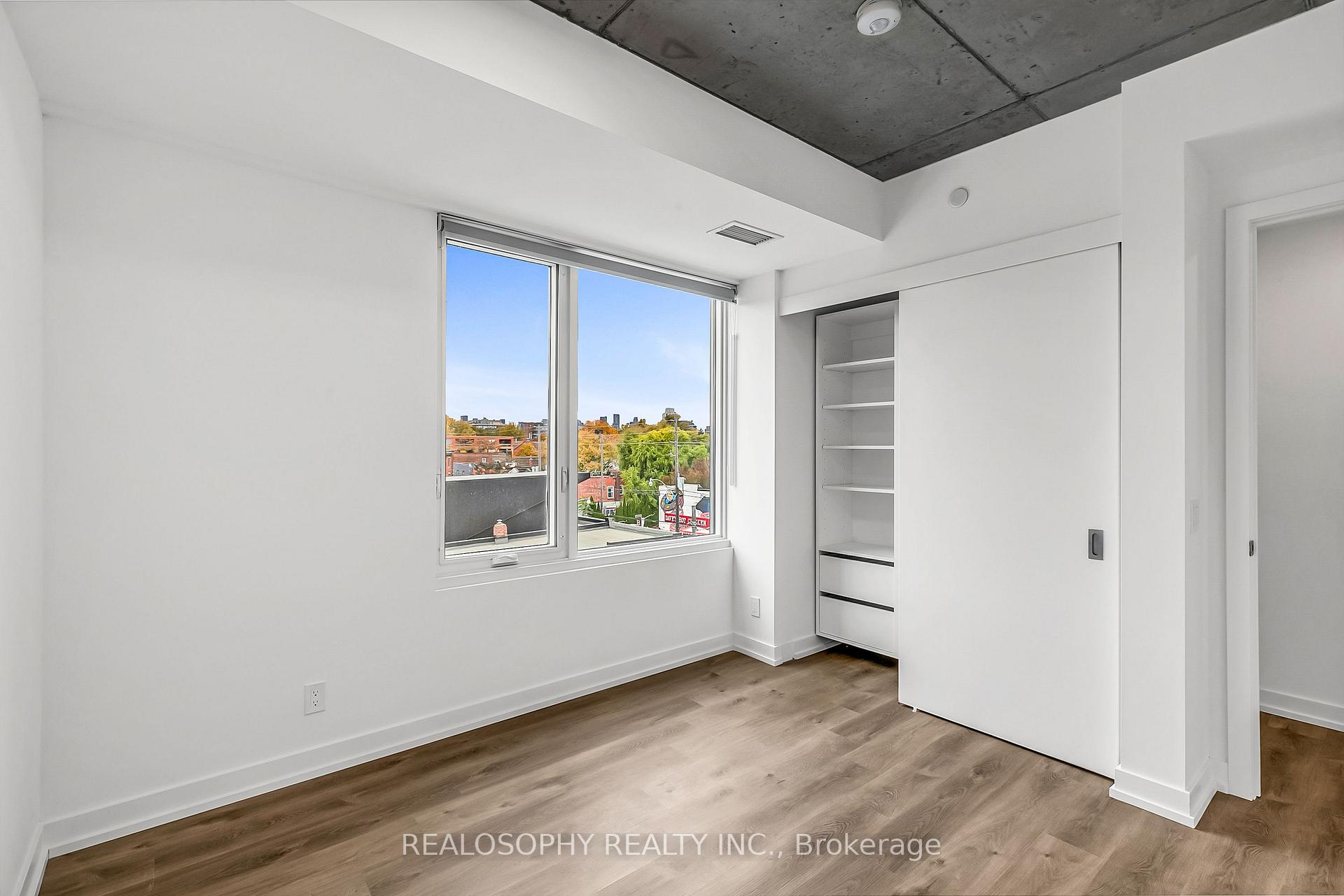 Photo 6 of Unit 502, 115 Larchmount Avenue, Toronto, South Riverdale — HOMEH