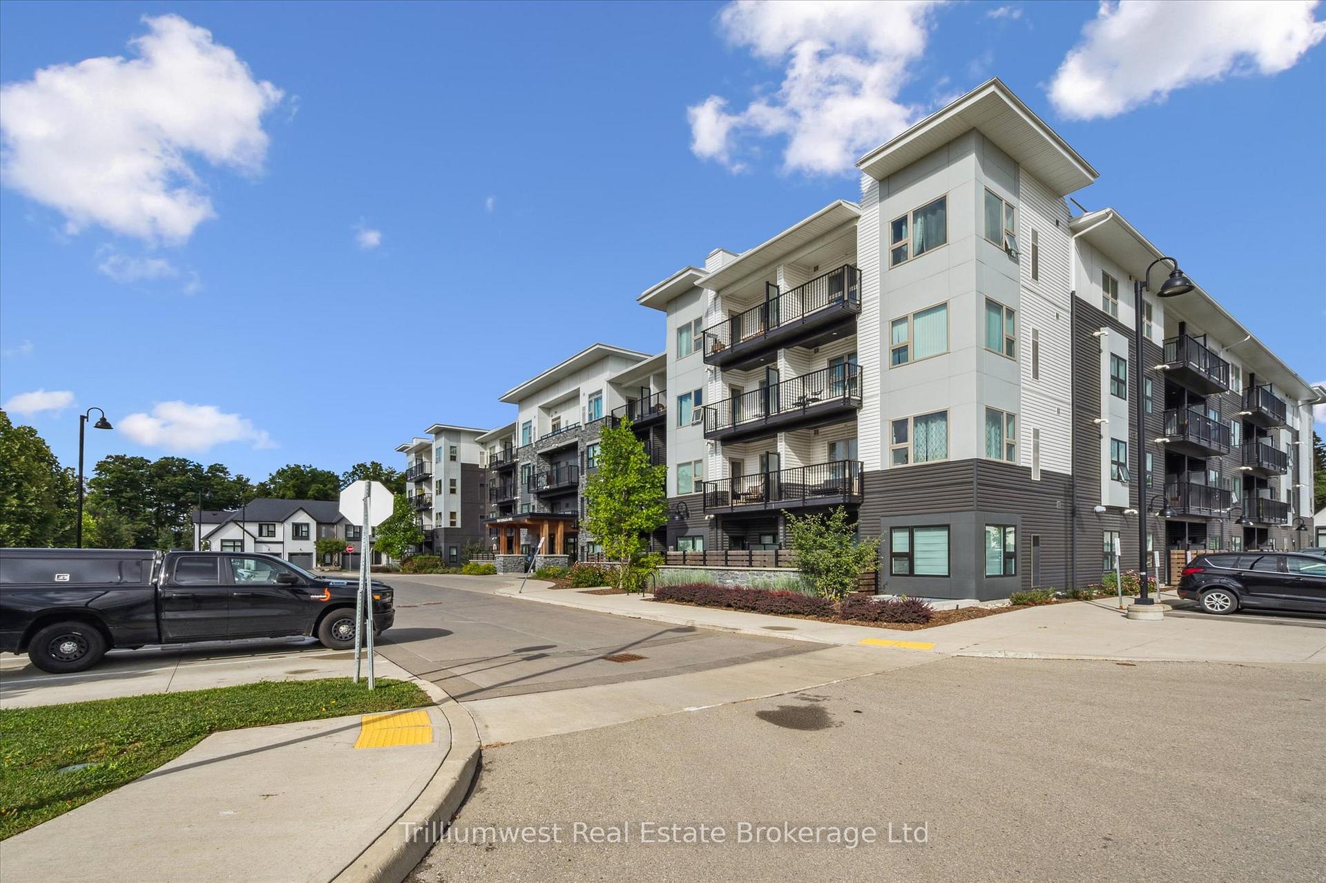 Photo 2 of Unit 423, 110 Fergus Avenue, Kitchener — HOMEH