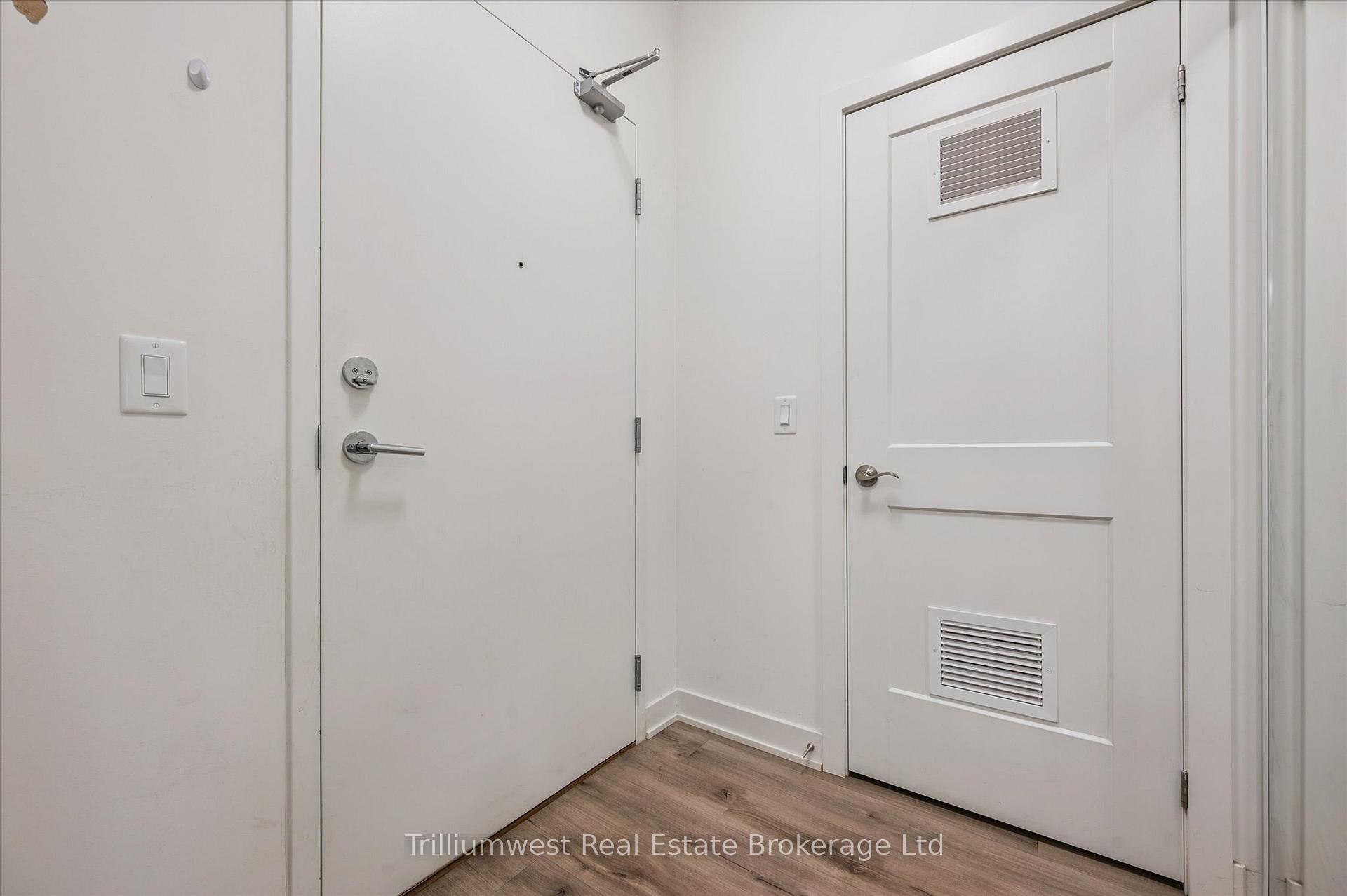 Photo 8 of Unit 423, 110 Fergus Avenue, Kitchener — HOMEH