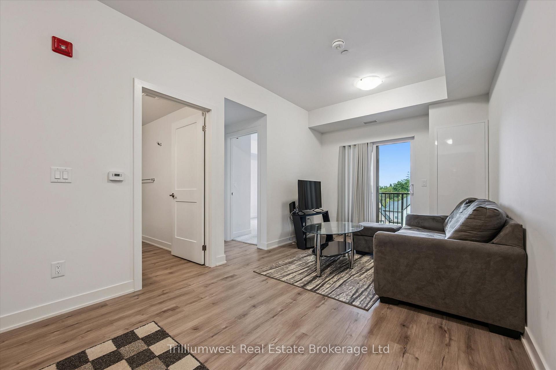 Photo 11 of Unit 423, 110 Fergus Avenue, Kitchener — HOMEH