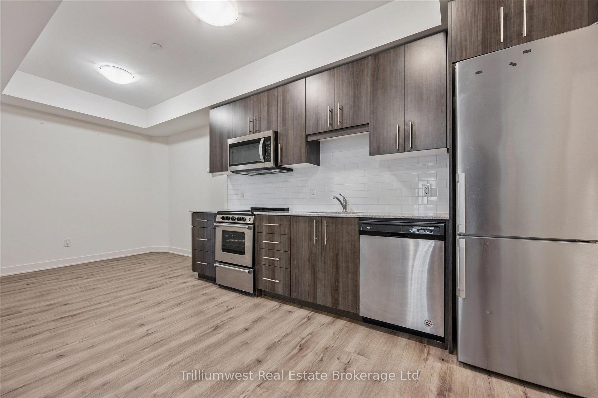 Photo 14 of Unit 423, 110 Fergus Avenue, Kitchener — HOMEH