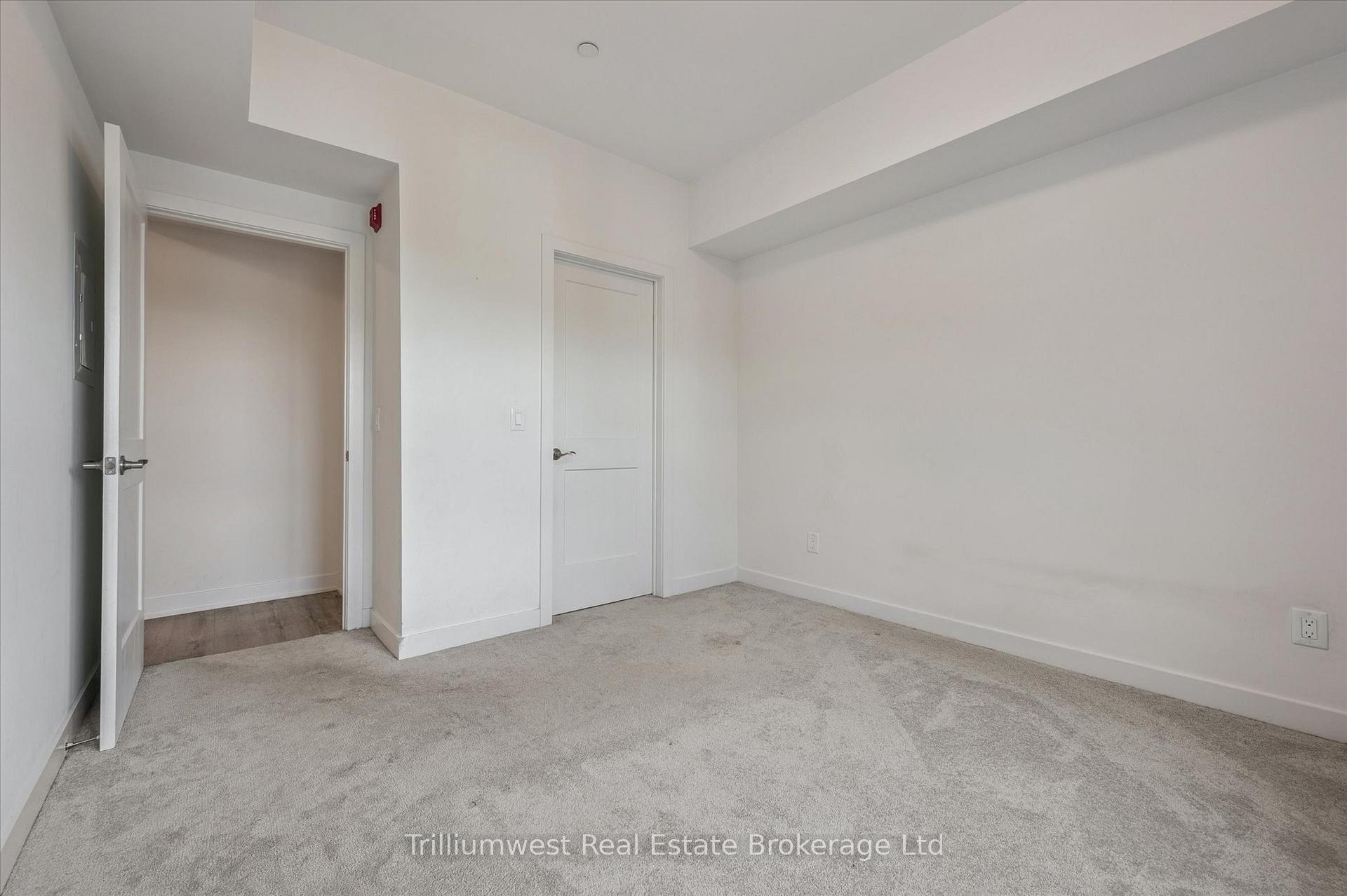 Photo 19 of Unit 423, 110 Fergus Avenue, Kitchener — HOMEH