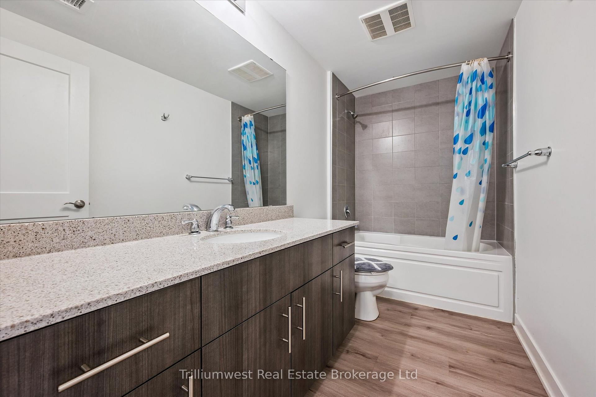 Photo 20 of Unit 423, 110 Fergus Avenue, Kitchener — HOMEH