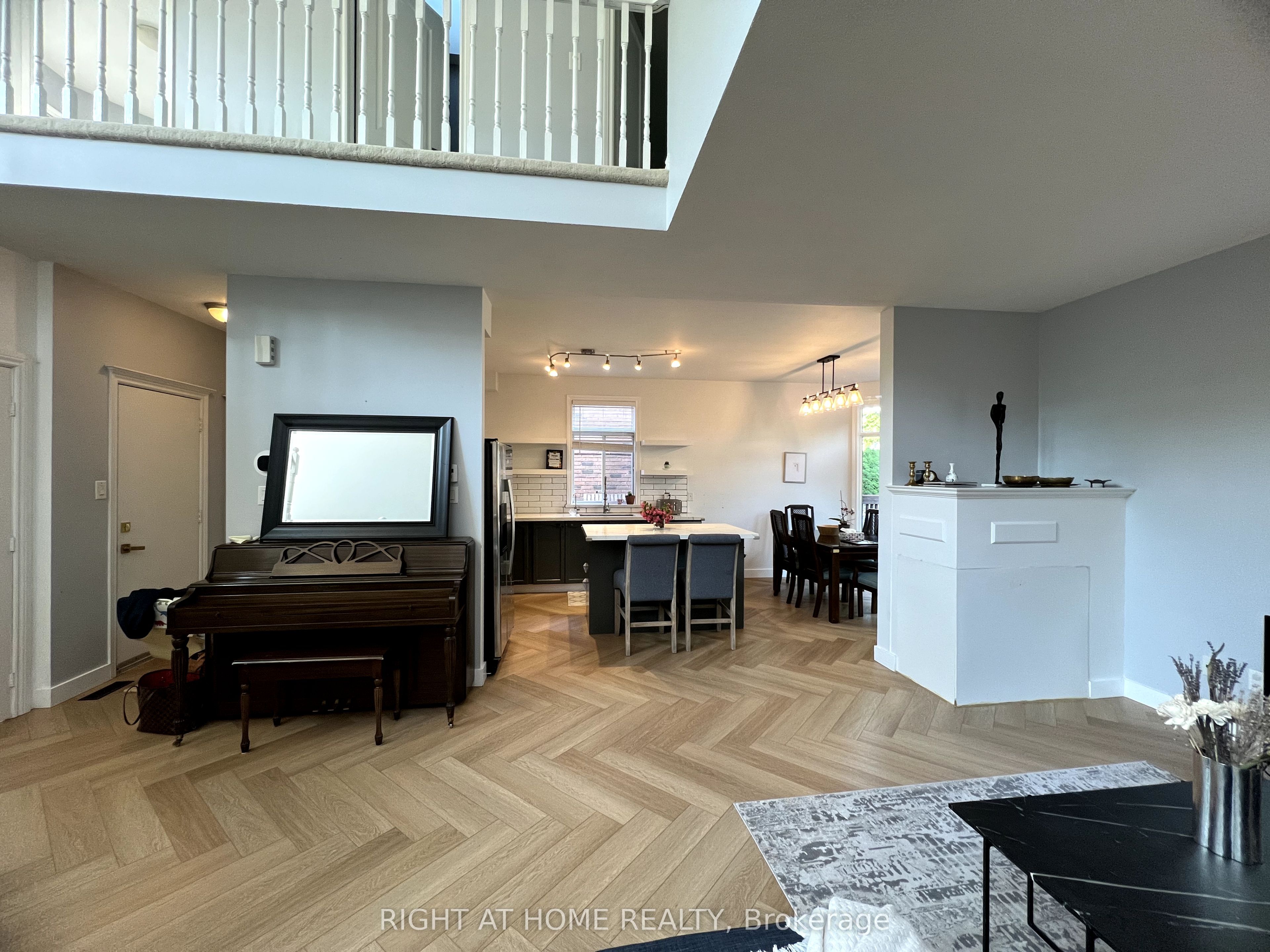 Photo 11 of Unit Main, 144 Brucker Road, Barrie, Holly — HOMEH