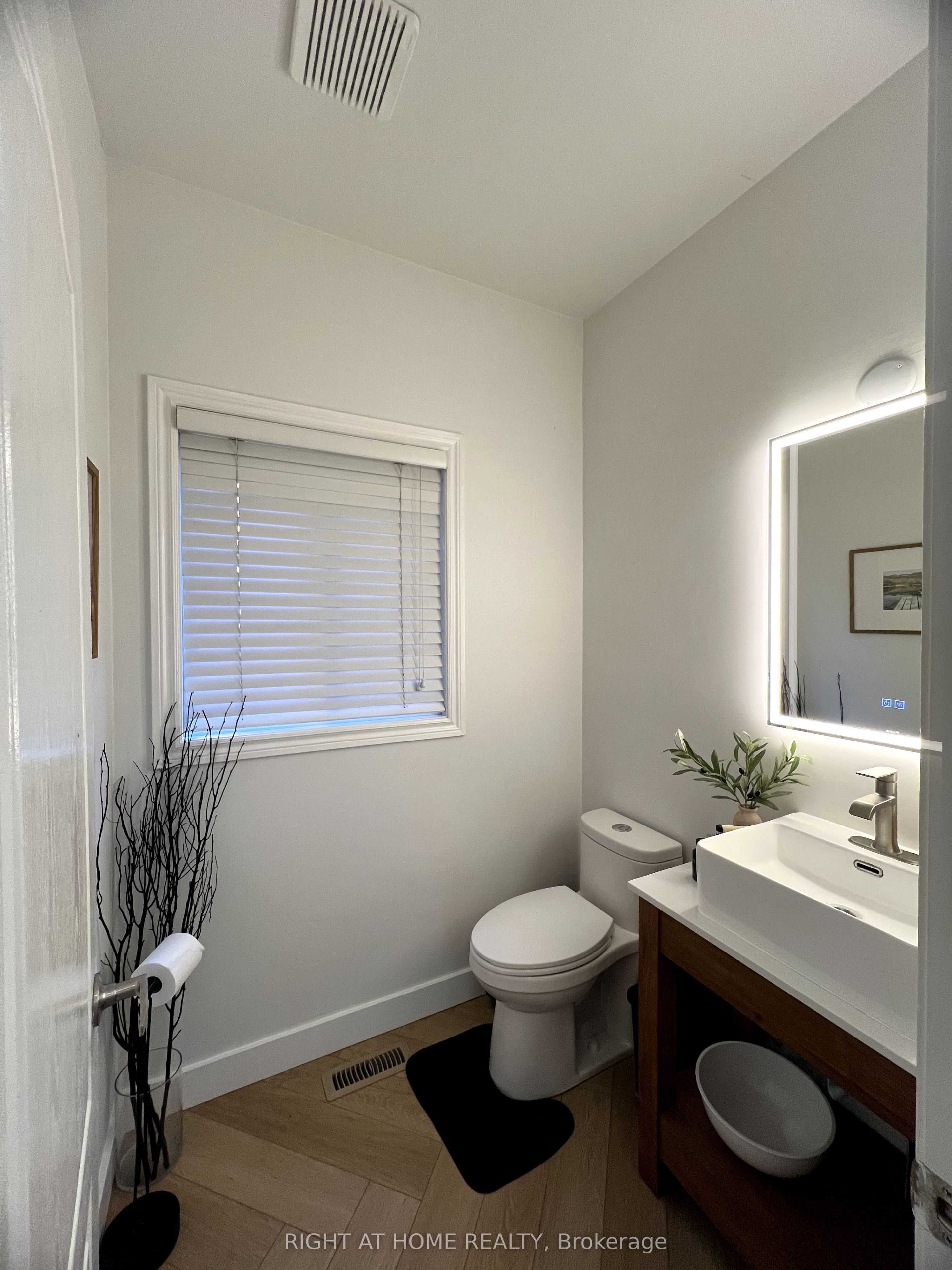 Photo 16 of Unit Main, 144 Brucker Road, Barrie, Holly — HOMEH