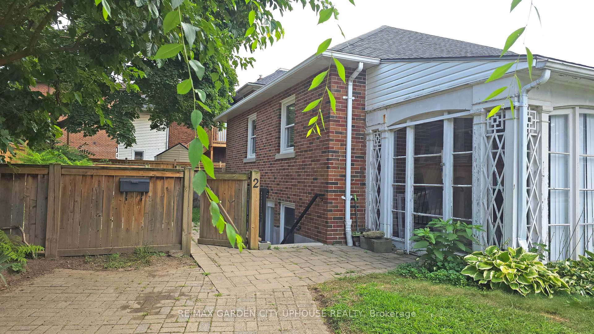 Photo 1 of 2 Adie Place, St. Catharines, Downtown — HOMEH