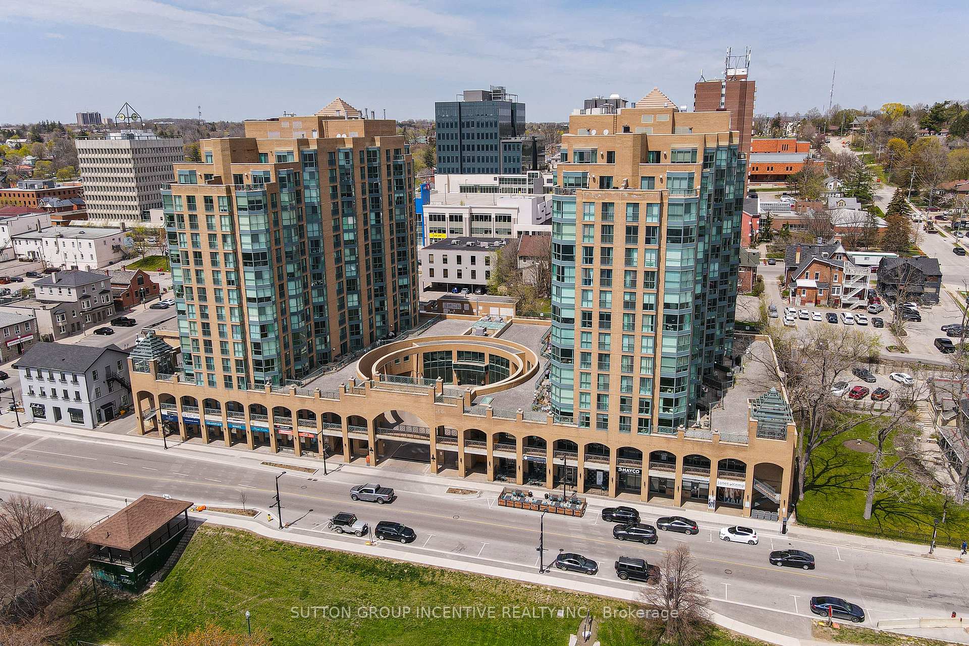 Photo 2 of Unit 908, 150 Dunlop Street E, Barrie, City Centre — HOMEH