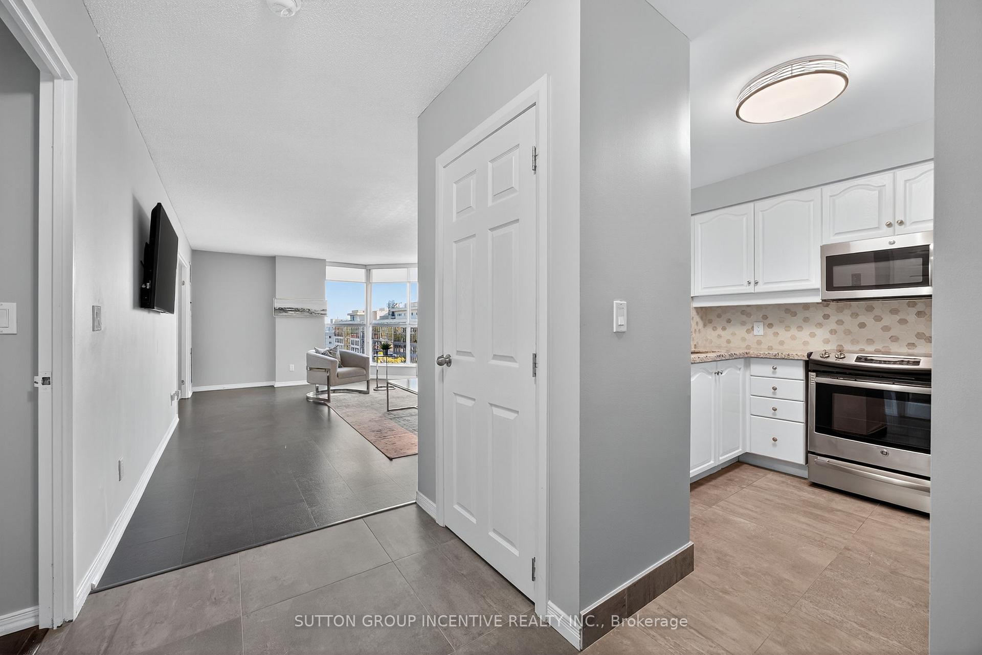 Photo 7 of Unit 908, 150 Dunlop Street E, Barrie, City Centre — HOMEH