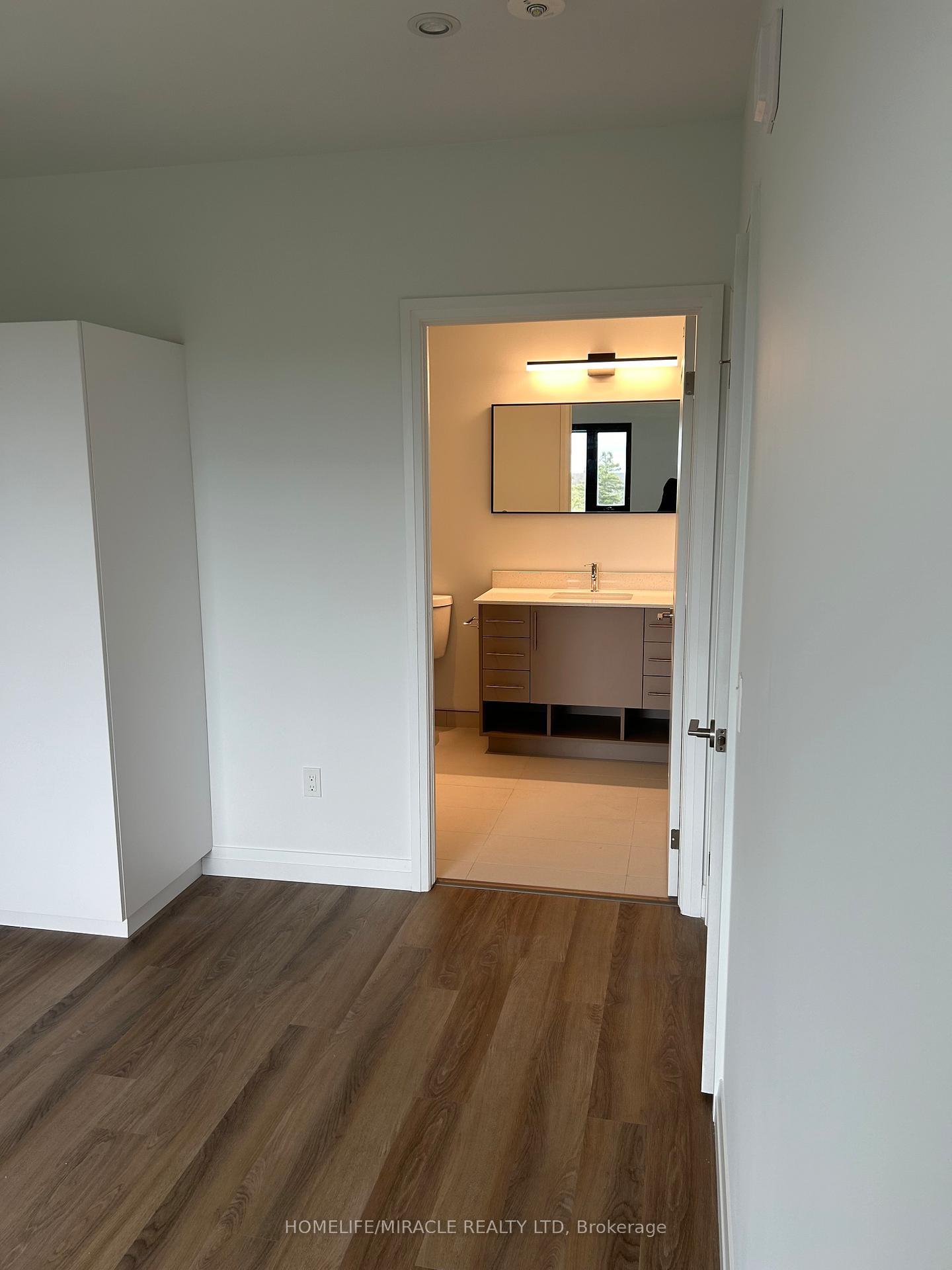 Photo 12 of Unit 822, 525 New Dundee Road, Kitchener — HOMEH