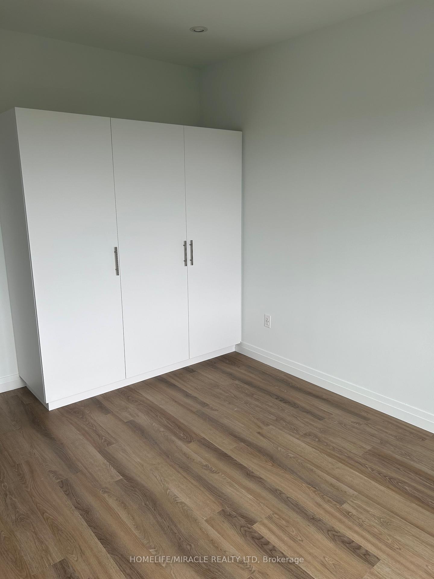 Photo 14 of Unit 822, 525 New Dundee Road, Kitchener — HOMEH