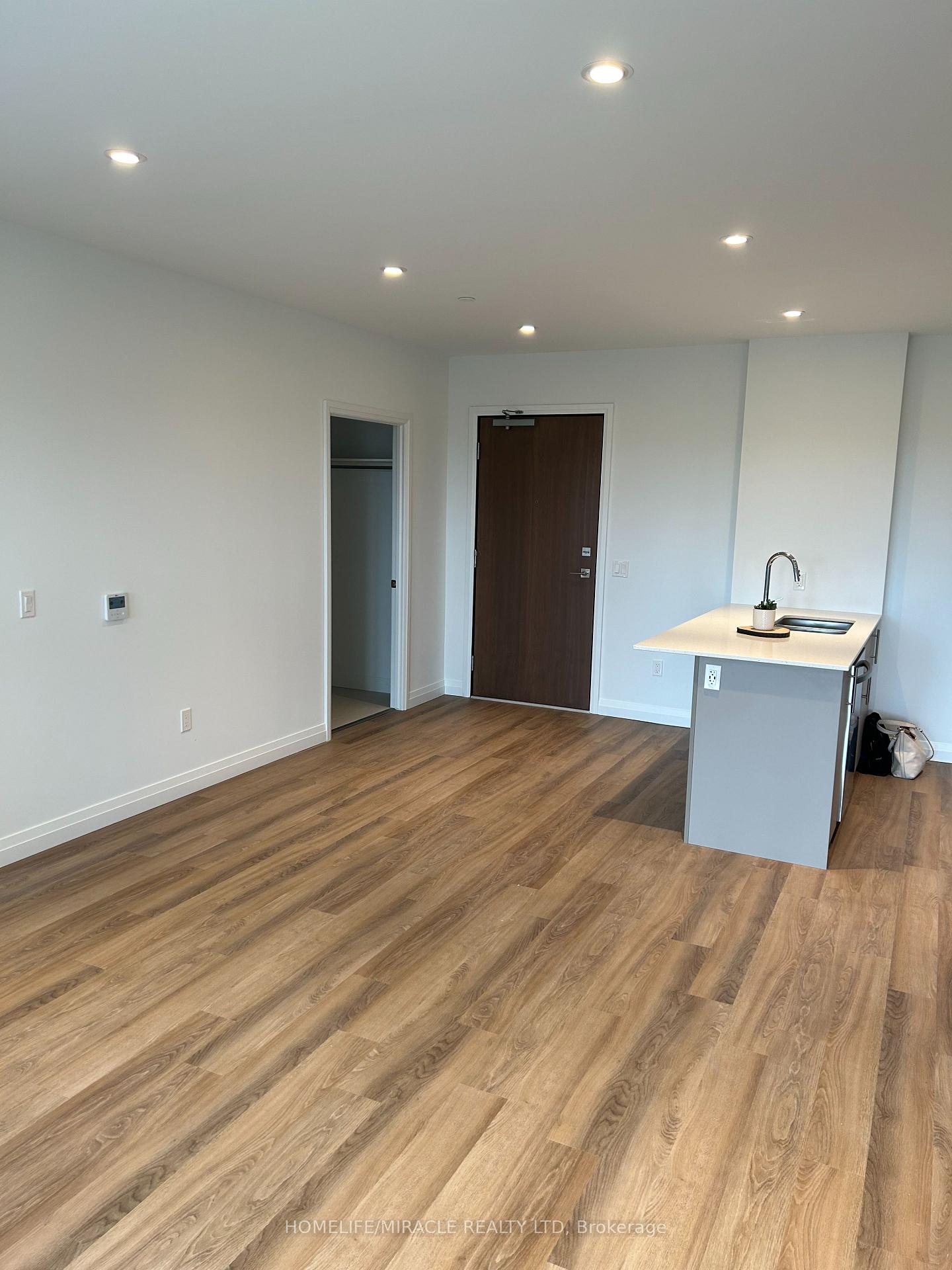 Photo 15 of Unit 822, 525 New Dundee Road, Kitchener — HOMEH