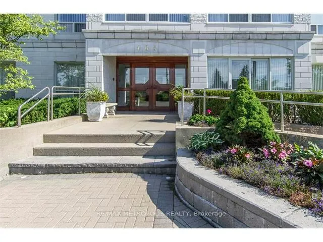 Photo 6 of Unit 305, 405 Erb Street W, Waterloo, Maple Hills — HOMEH