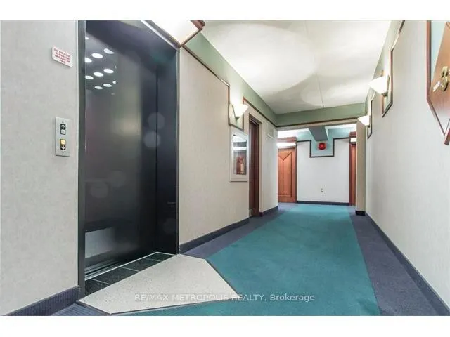 Photo 9 of Unit 305, 405 Erb Street W, Waterloo, Maple Hills — HOMEH