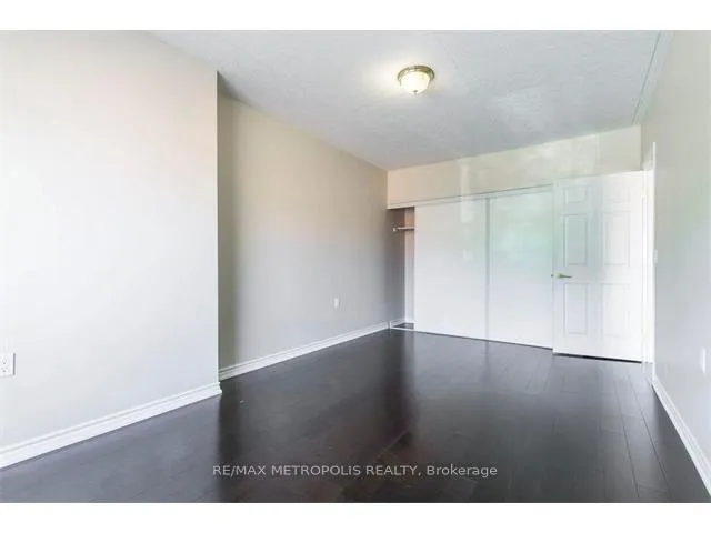 Photo 19 of Unit 305, 405 Erb Street W, Waterloo, Maple Hills — HOMEH